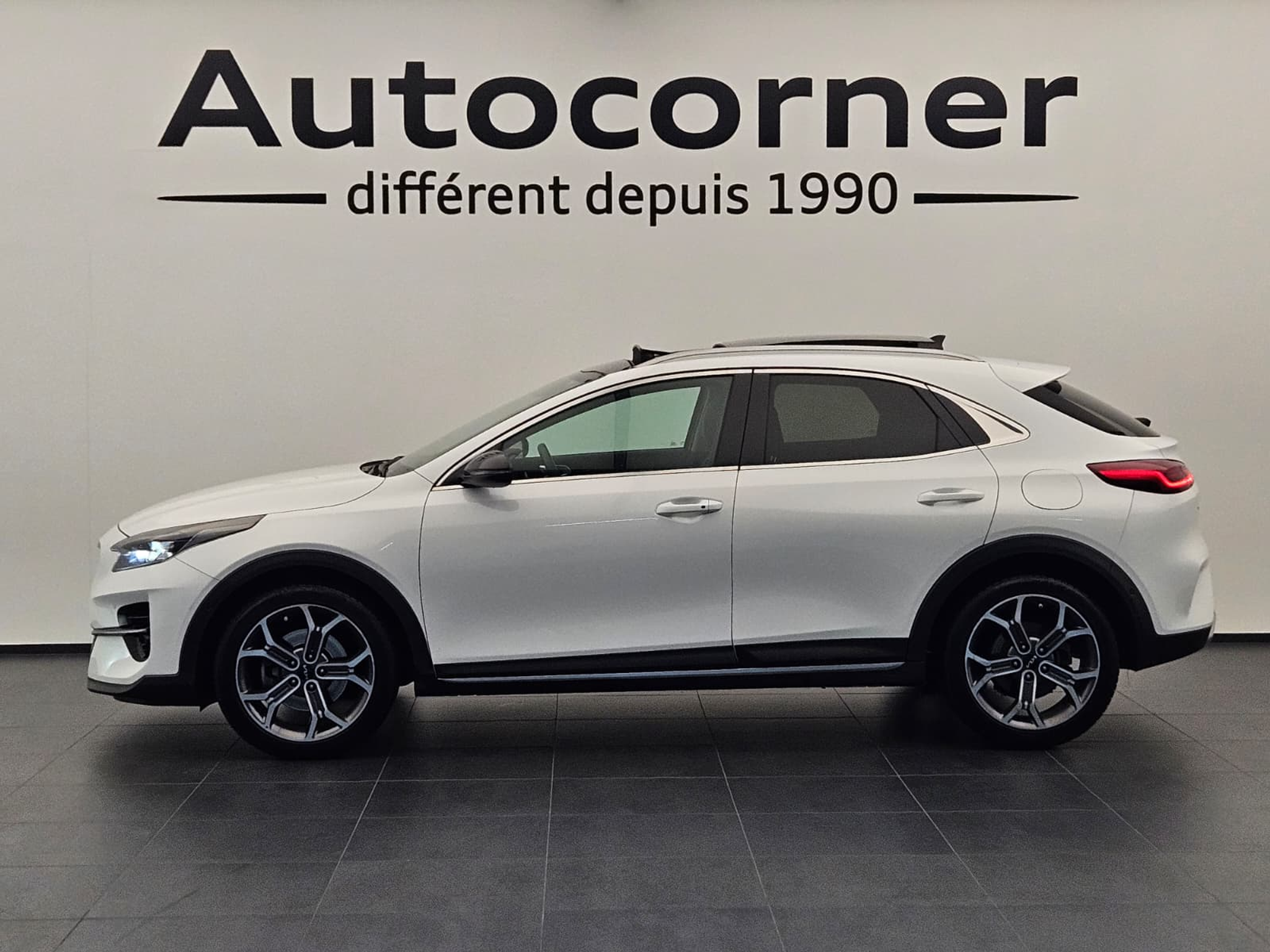 listing desktop thumbnail image 1