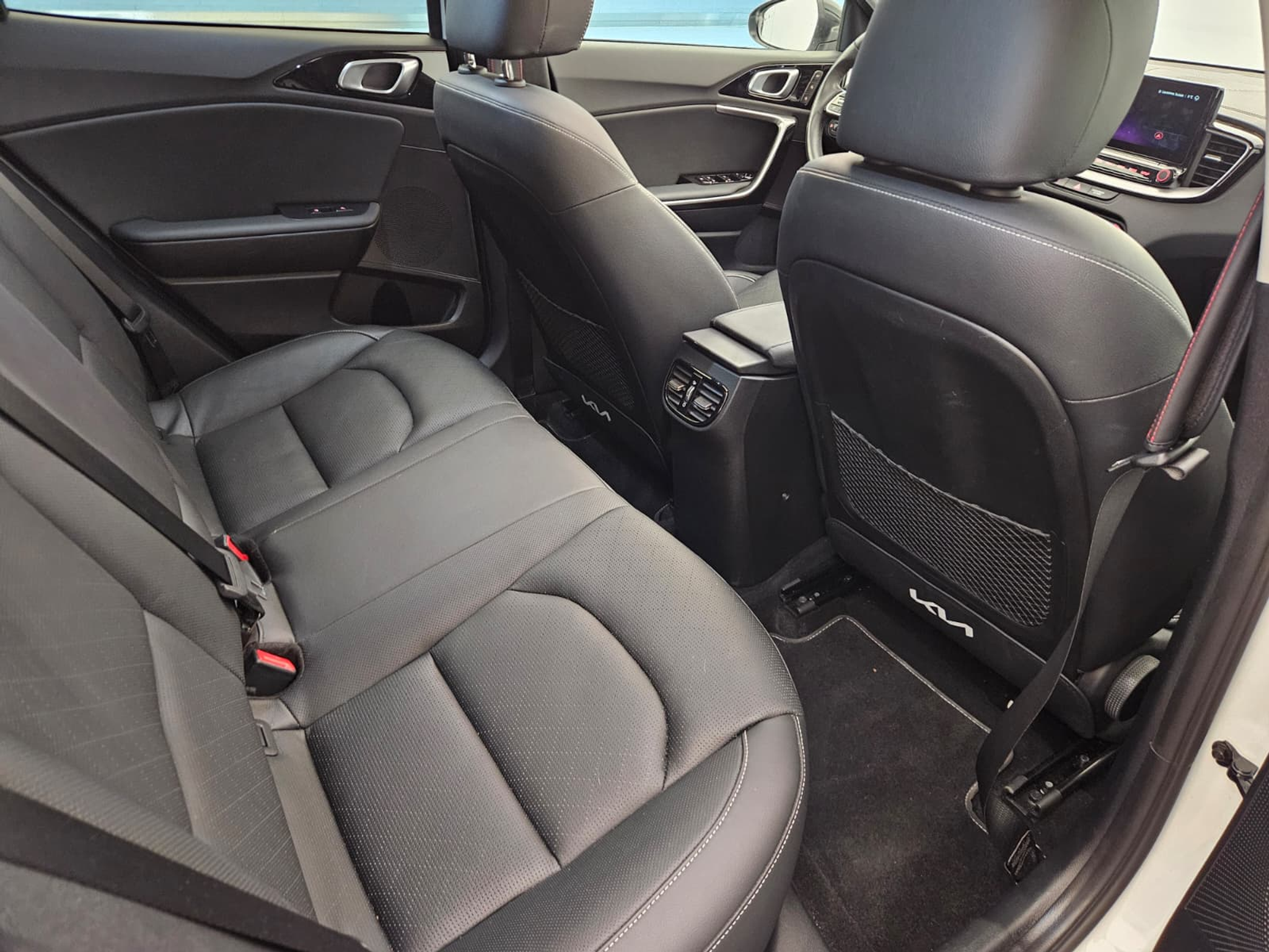 listing desktop thumbnail image 13