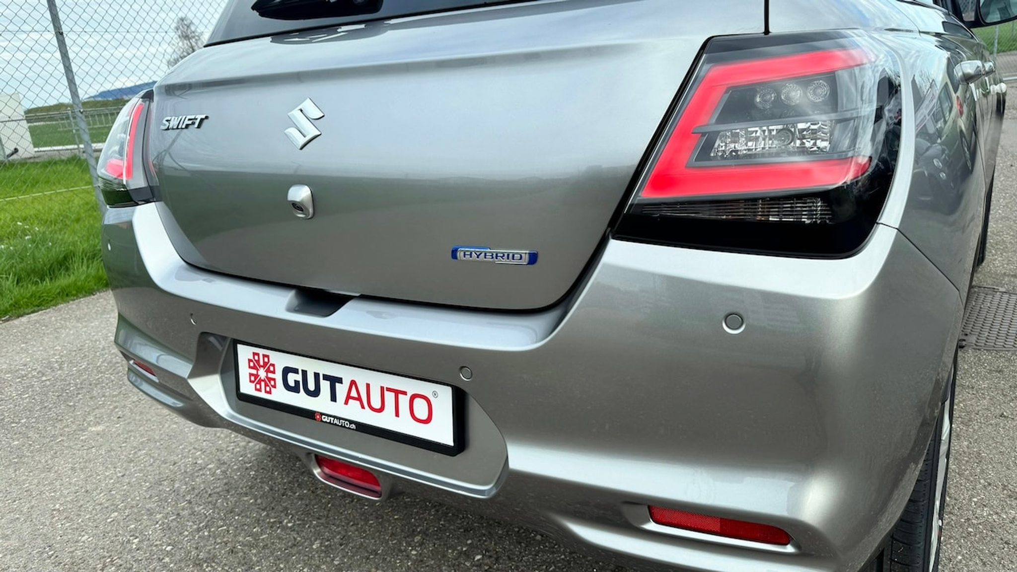 listing desktop thumbnail image 12