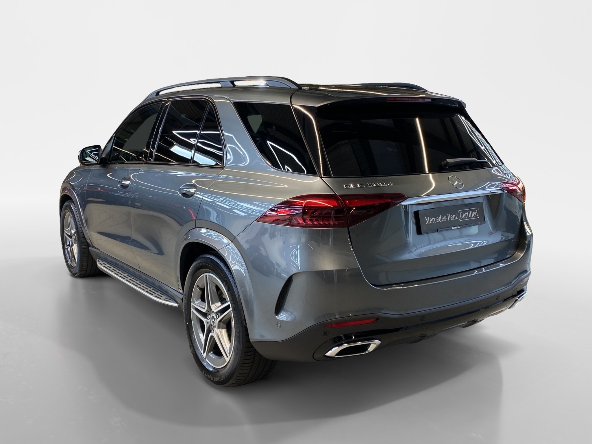 listing desktop thumbnail image 3