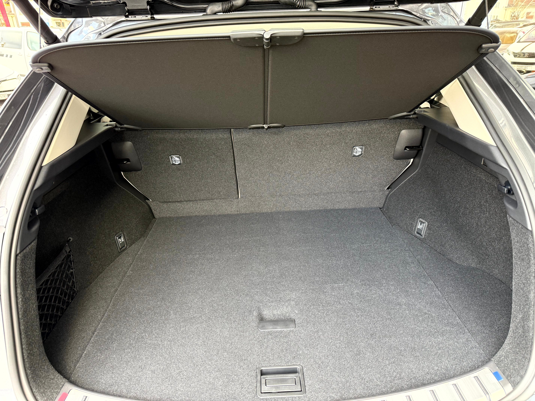 listing desktop thumbnail image 8