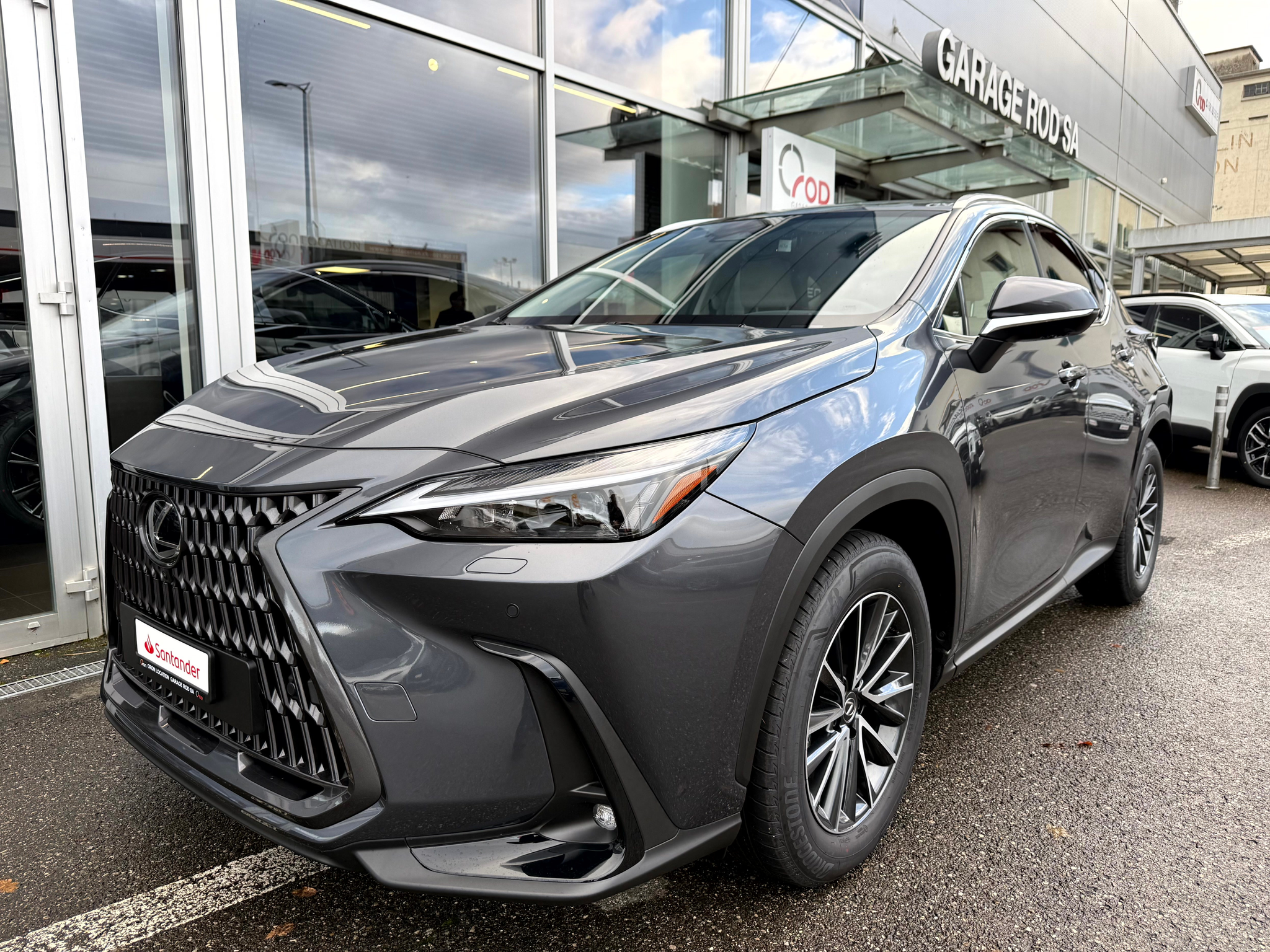 listing desktop thumbnail image 9