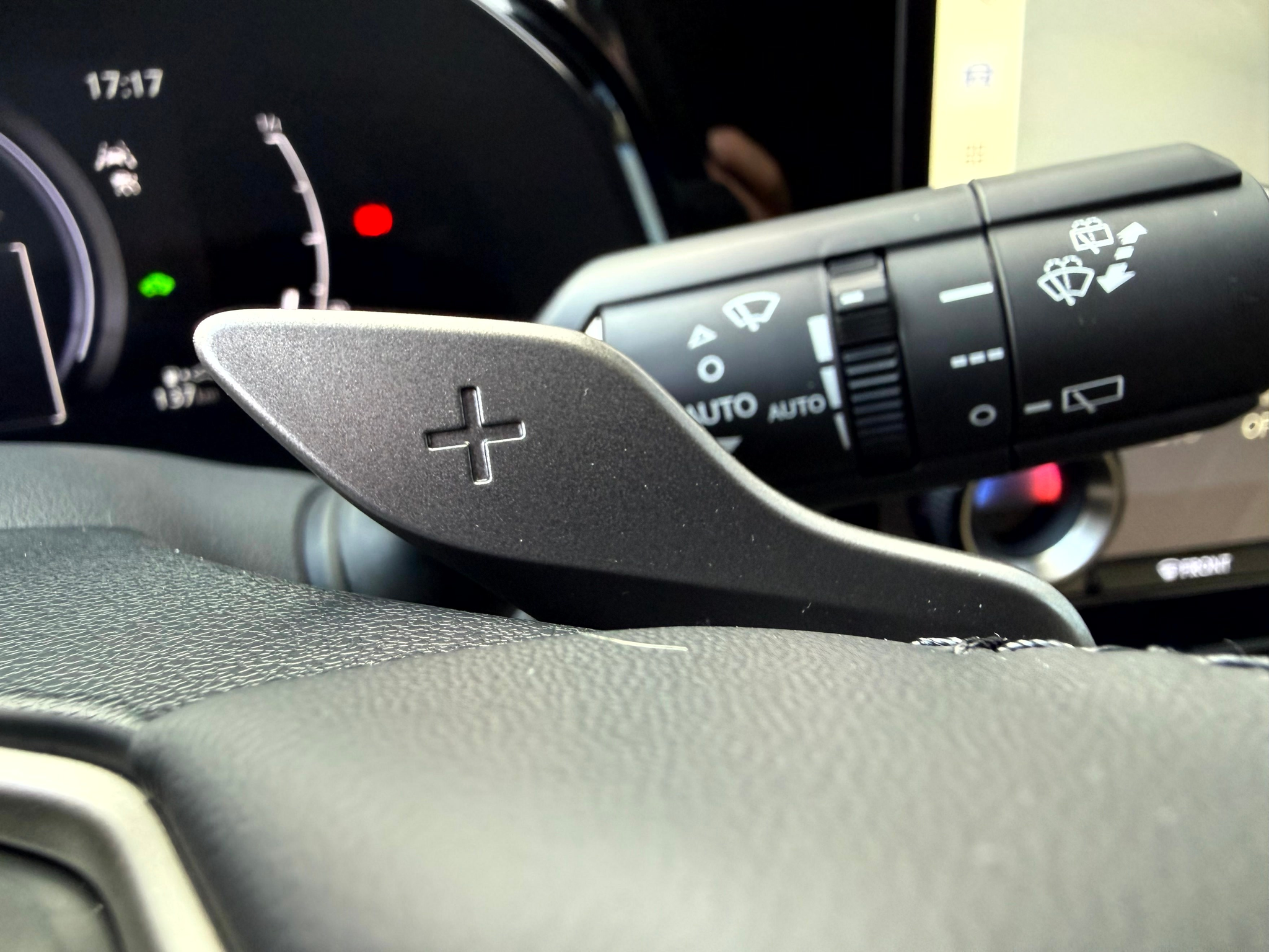 listing desktop thumbnail image 29