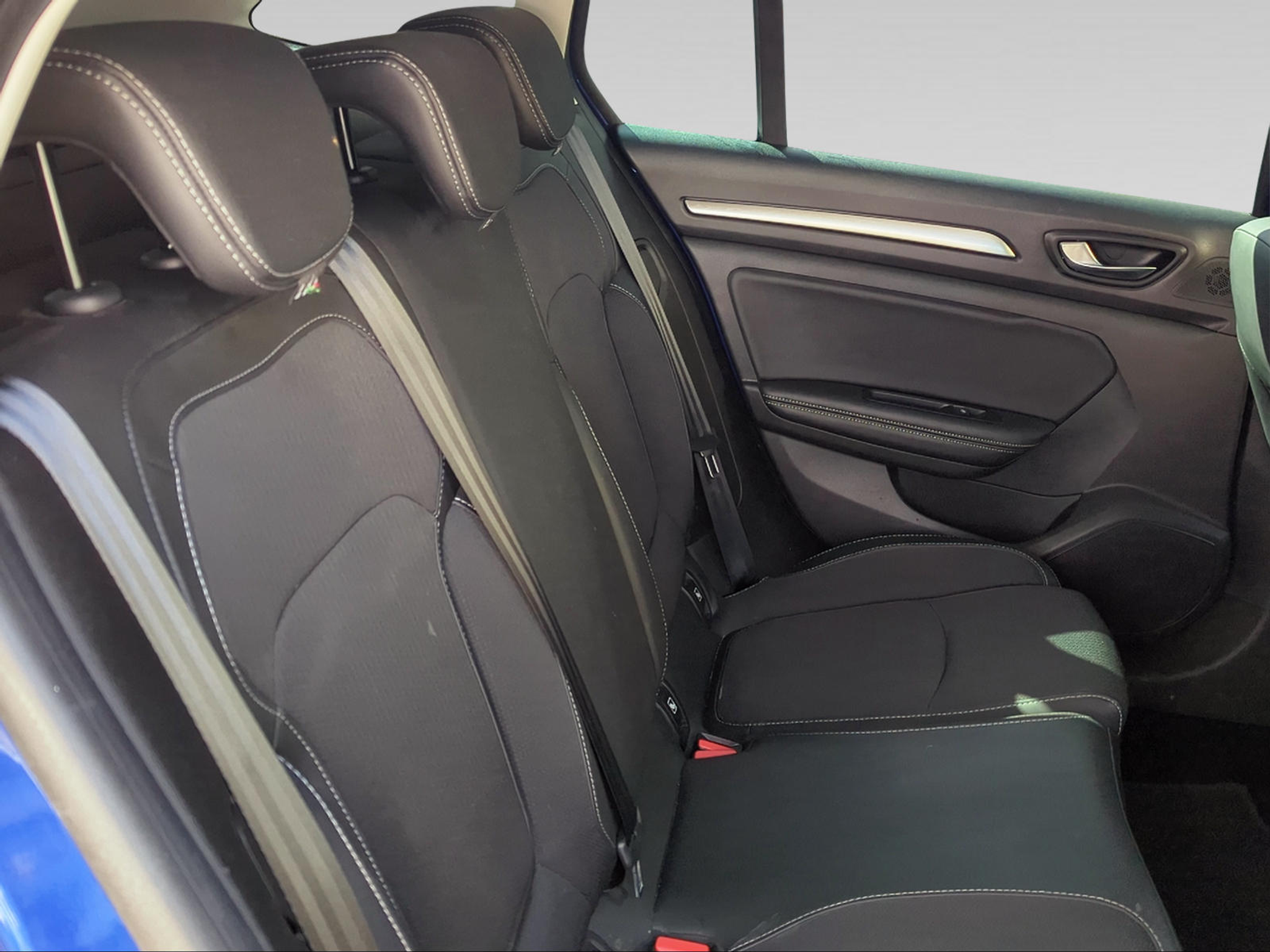 listing desktop thumbnail image 12