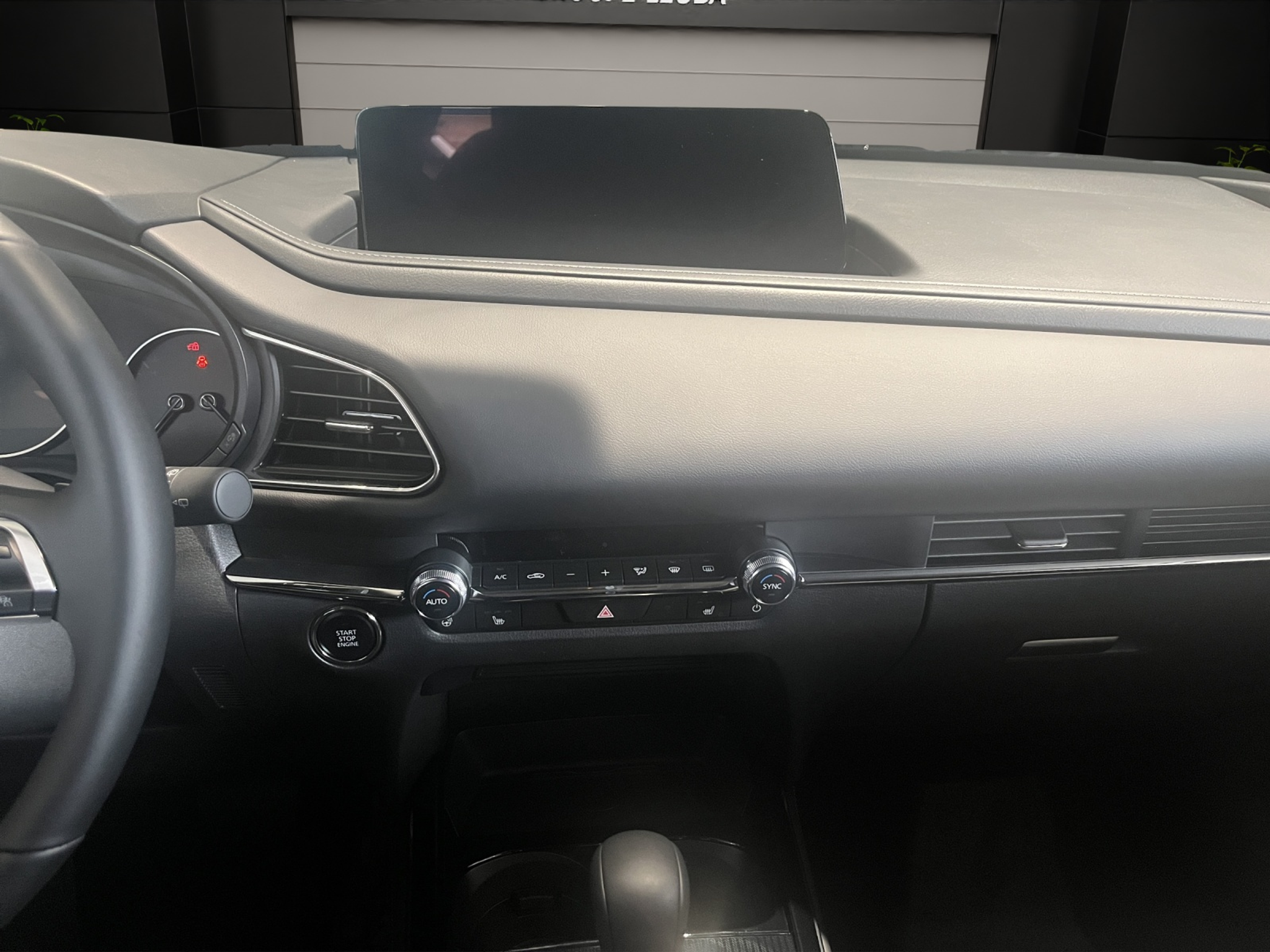 listing desktop thumbnail image 10