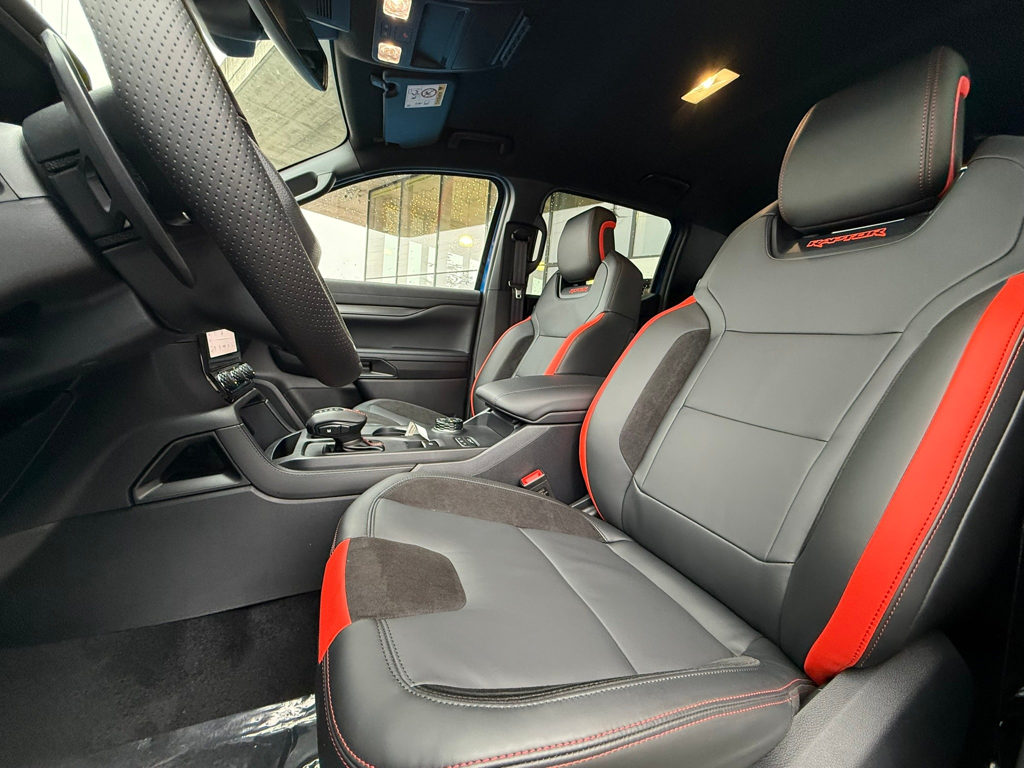 listing desktop thumbnail image 6