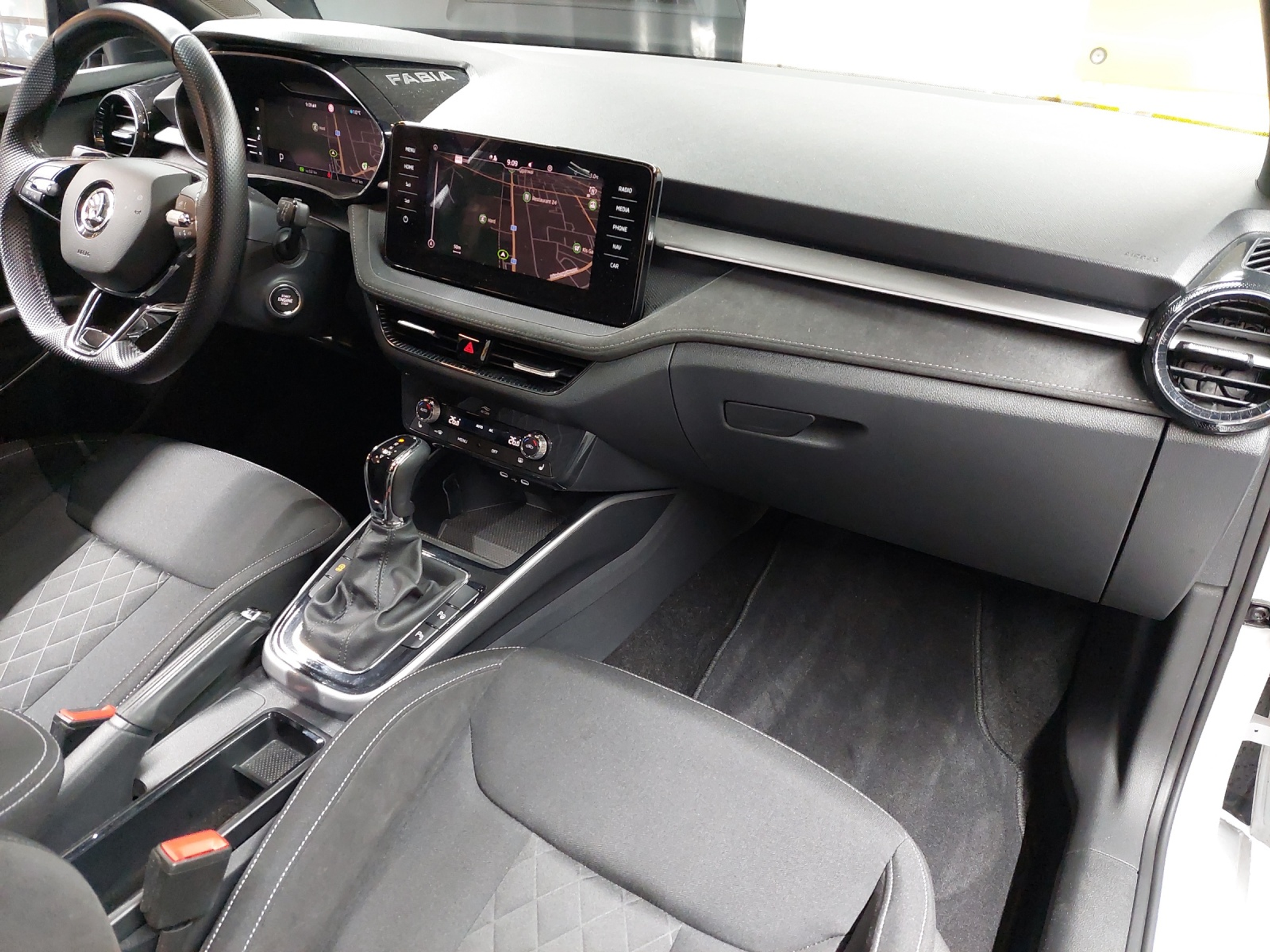 listing desktop thumbnail image 9