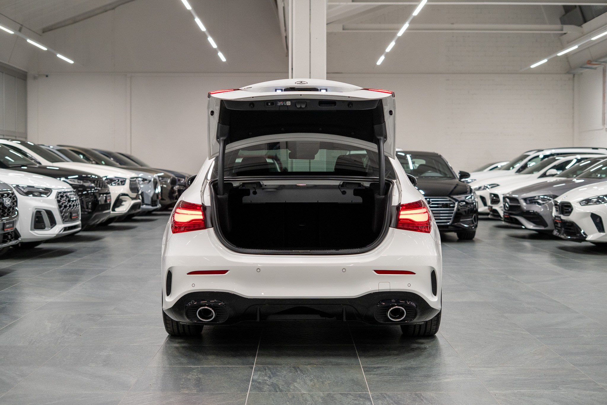 listing desktop thumbnail image 5