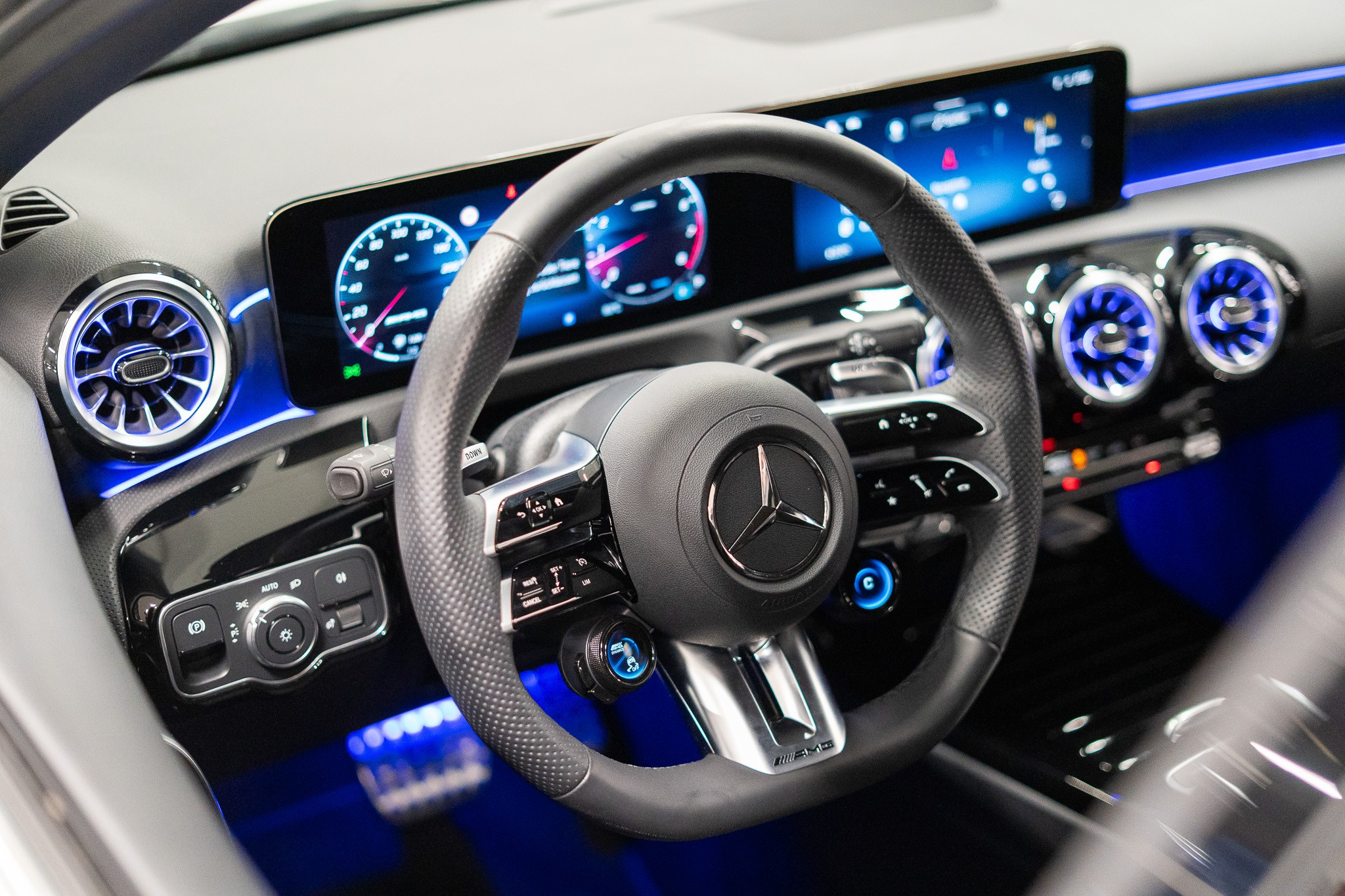 listing desktop thumbnail image 8