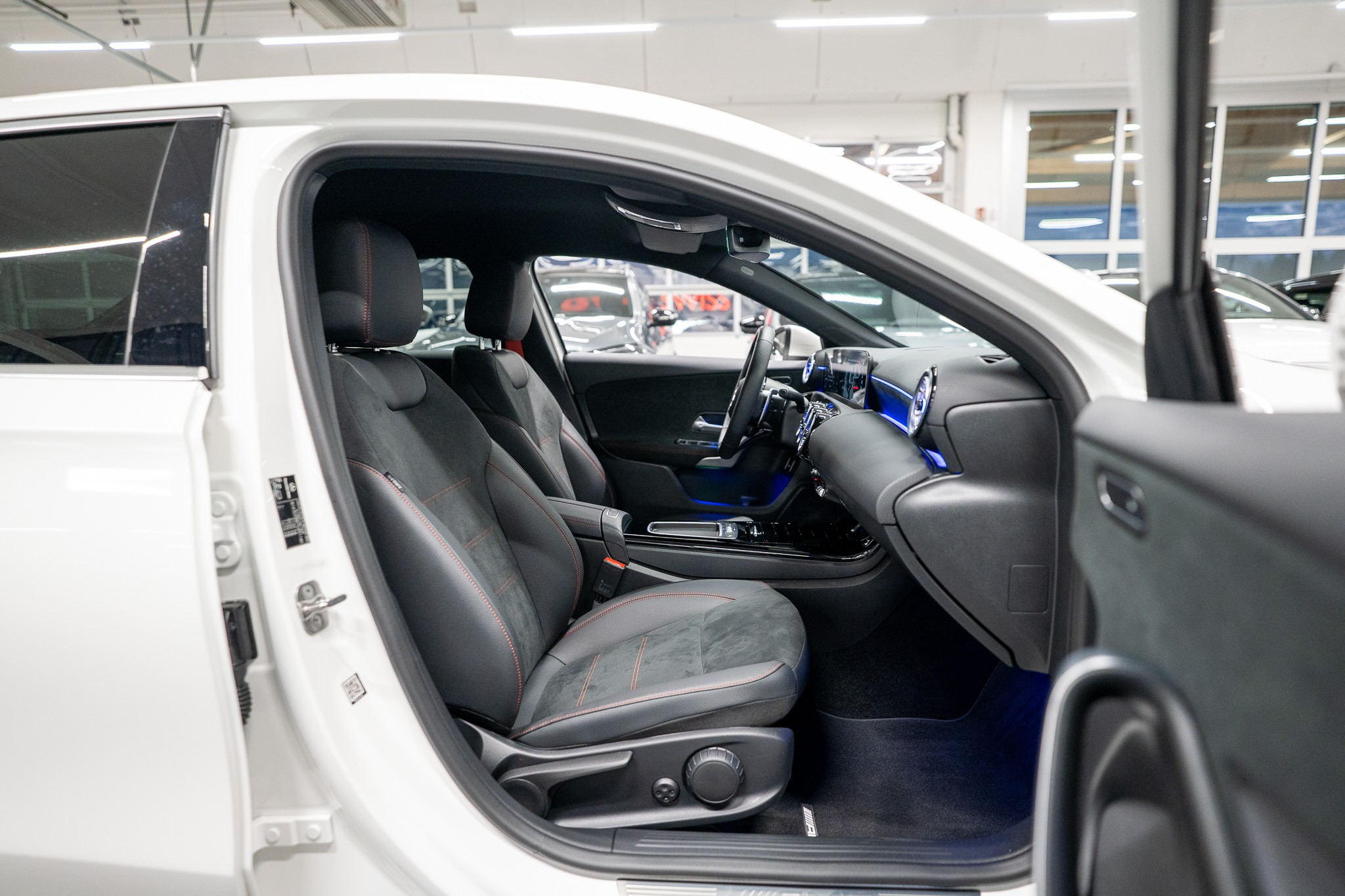 listing desktop thumbnail image 13