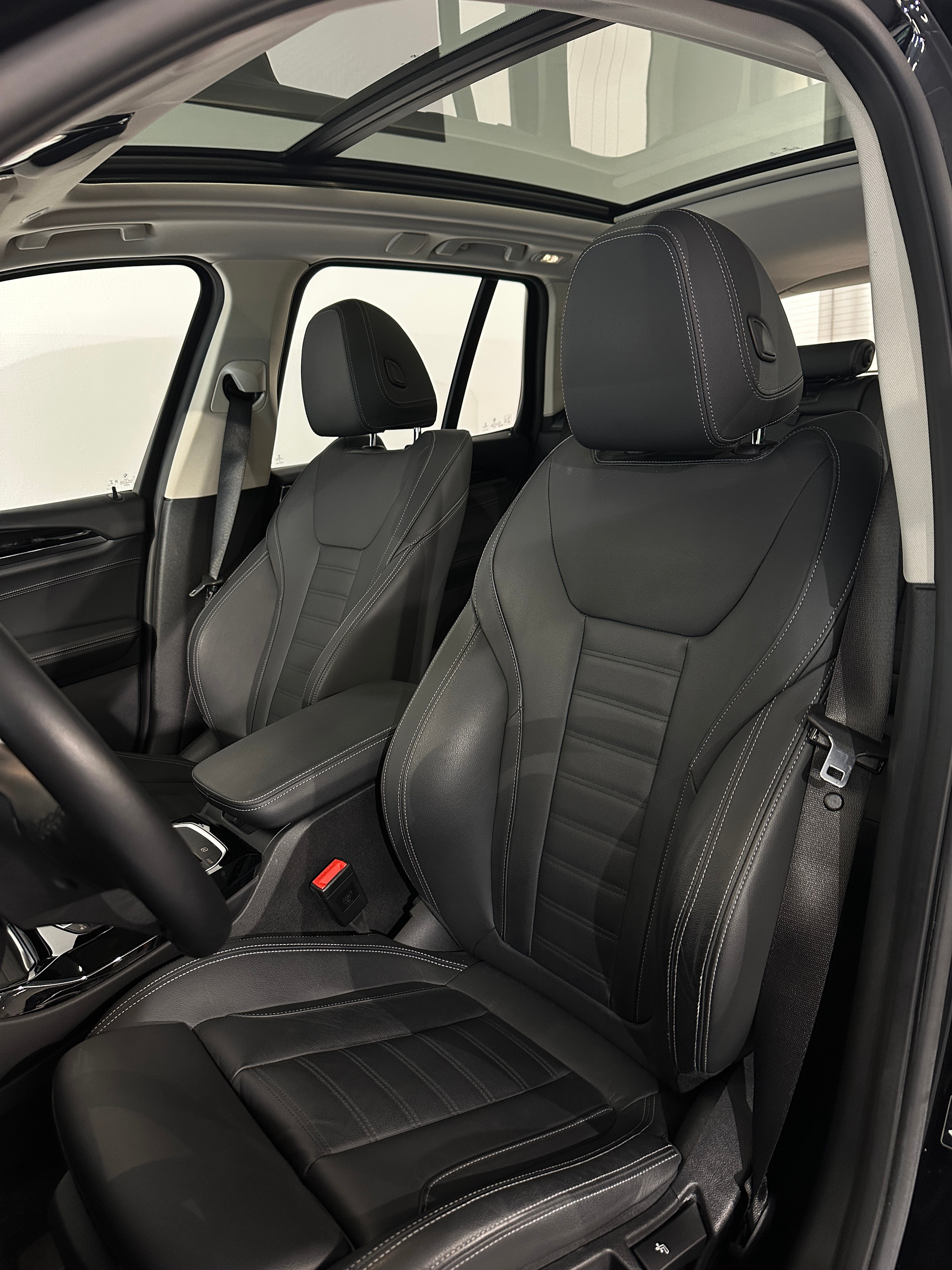 listing desktop thumbnail image 12