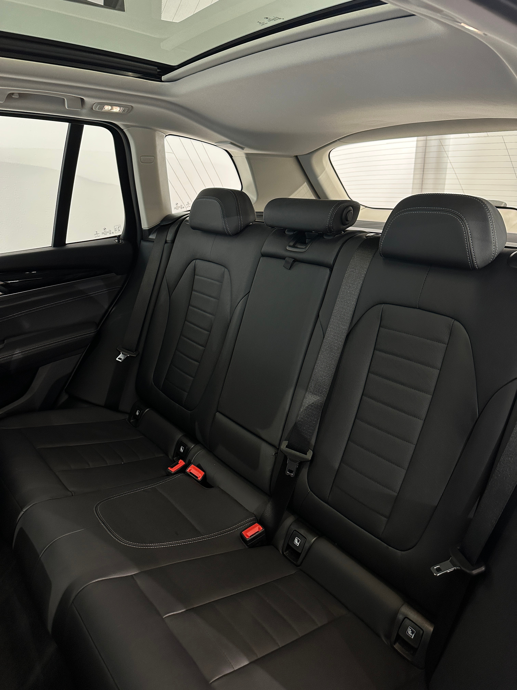 listing desktop thumbnail image 21