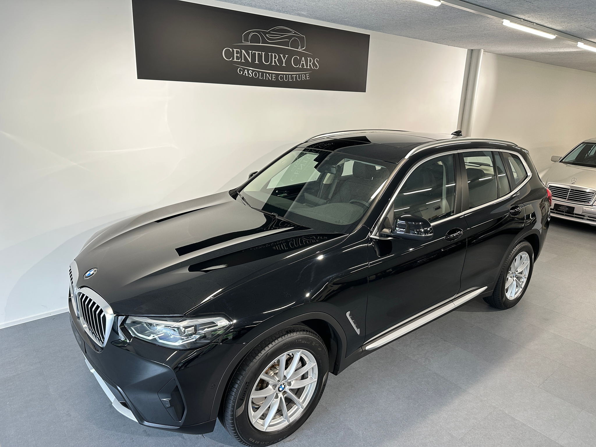 listing desktop thumbnail image 3