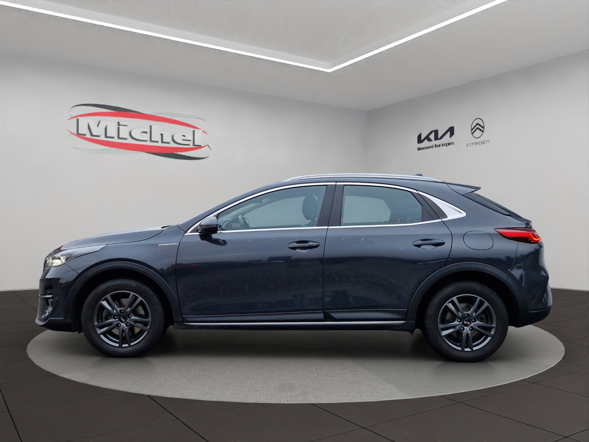 listing desktop thumbnail image 7