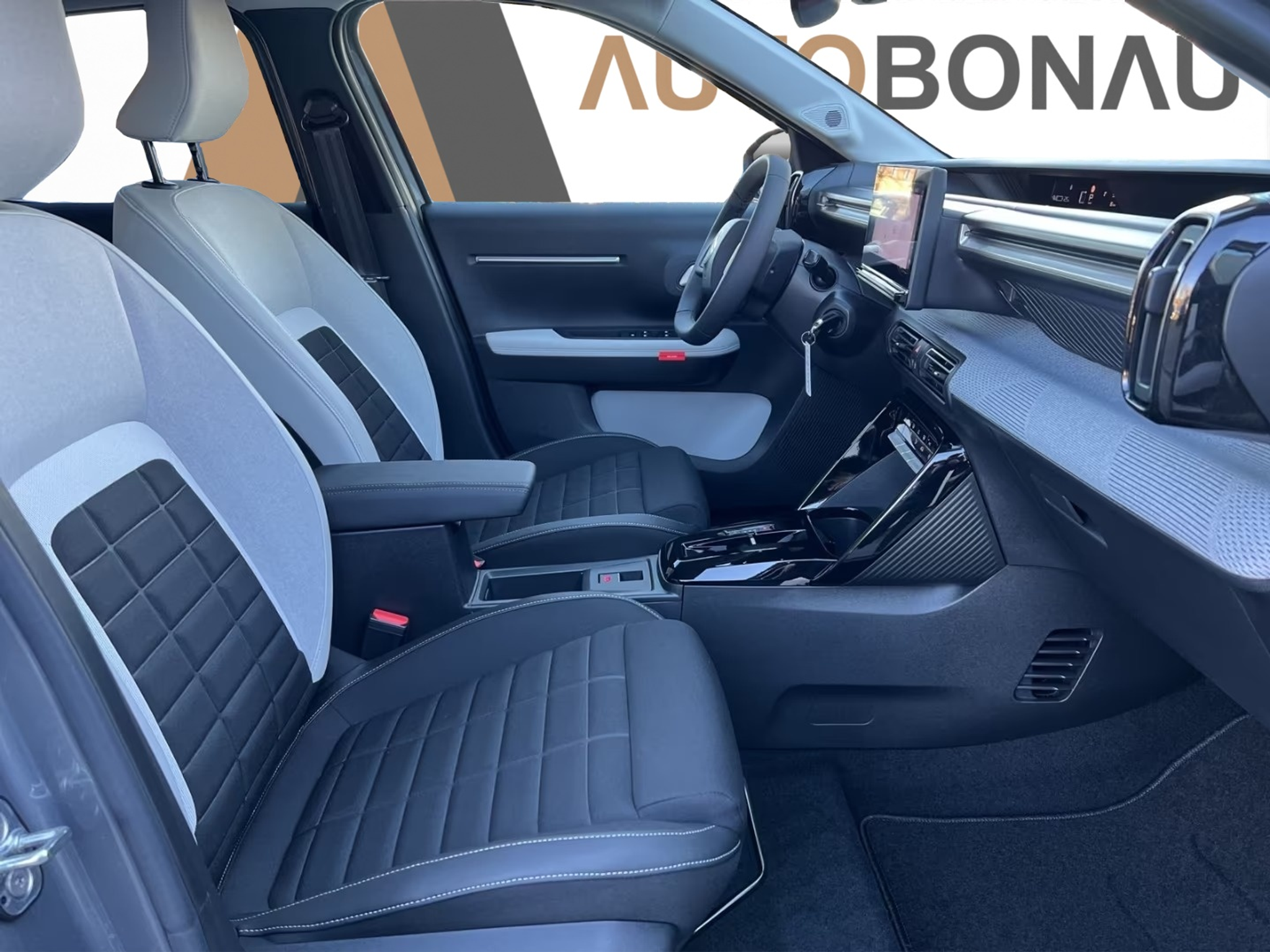 listing desktop thumbnail image 23