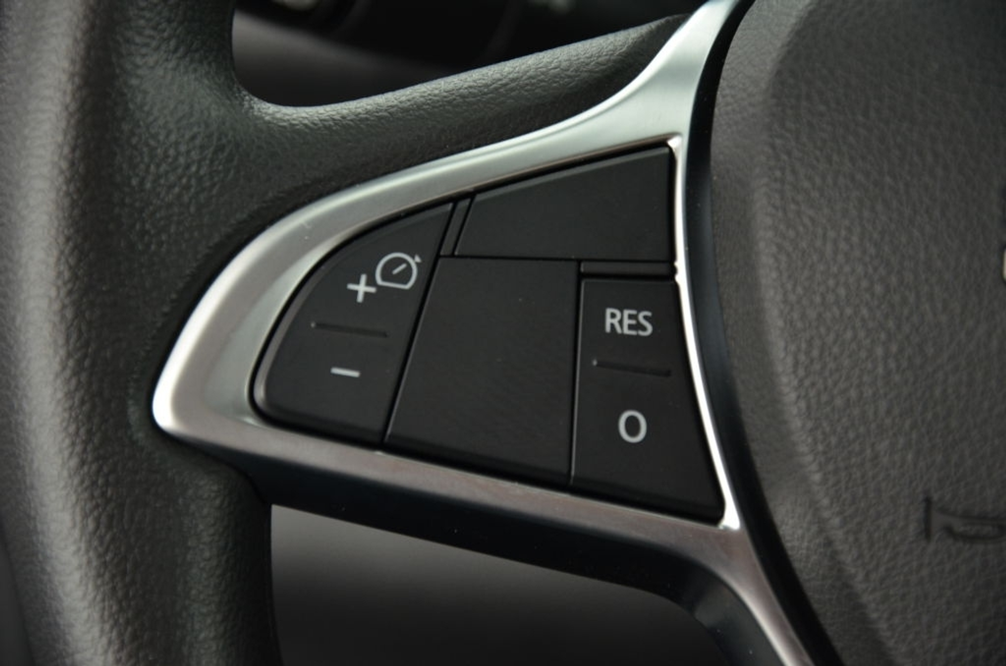 listing desktop thumbnail image 18