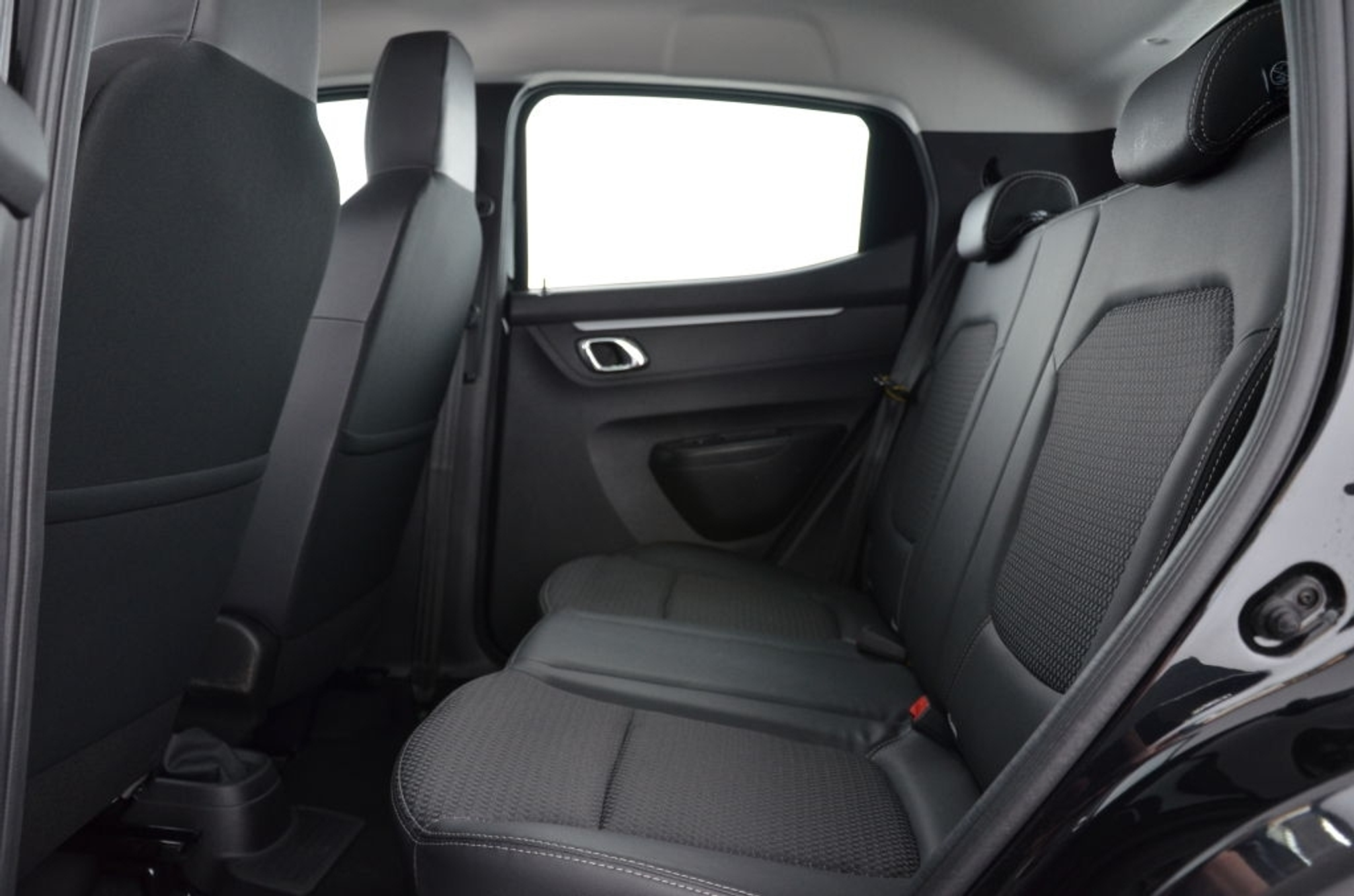 listing desktop thumbnail image 13