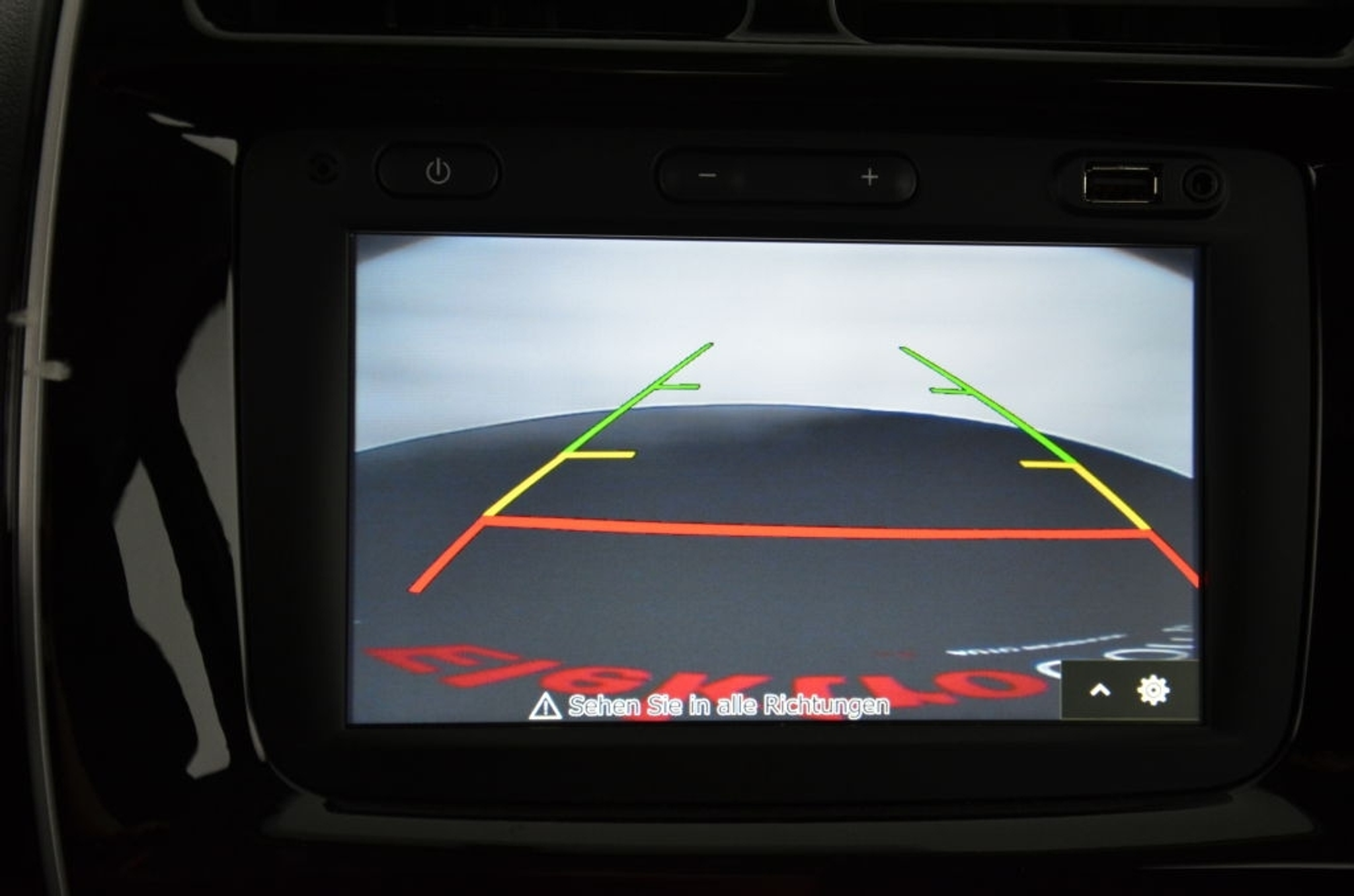 listing desktop thumbnail image 15