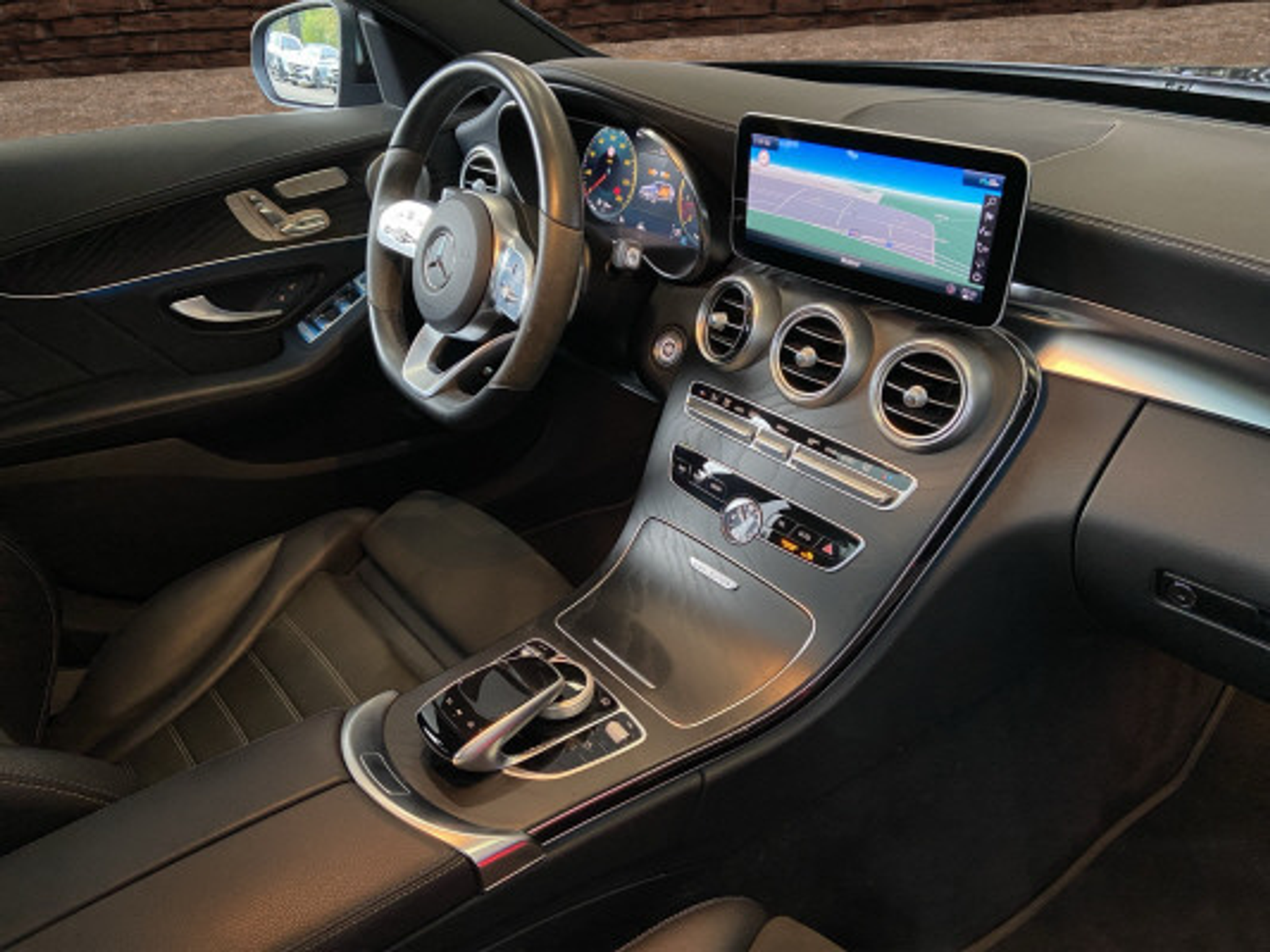 listing desktop thumbnail image 14