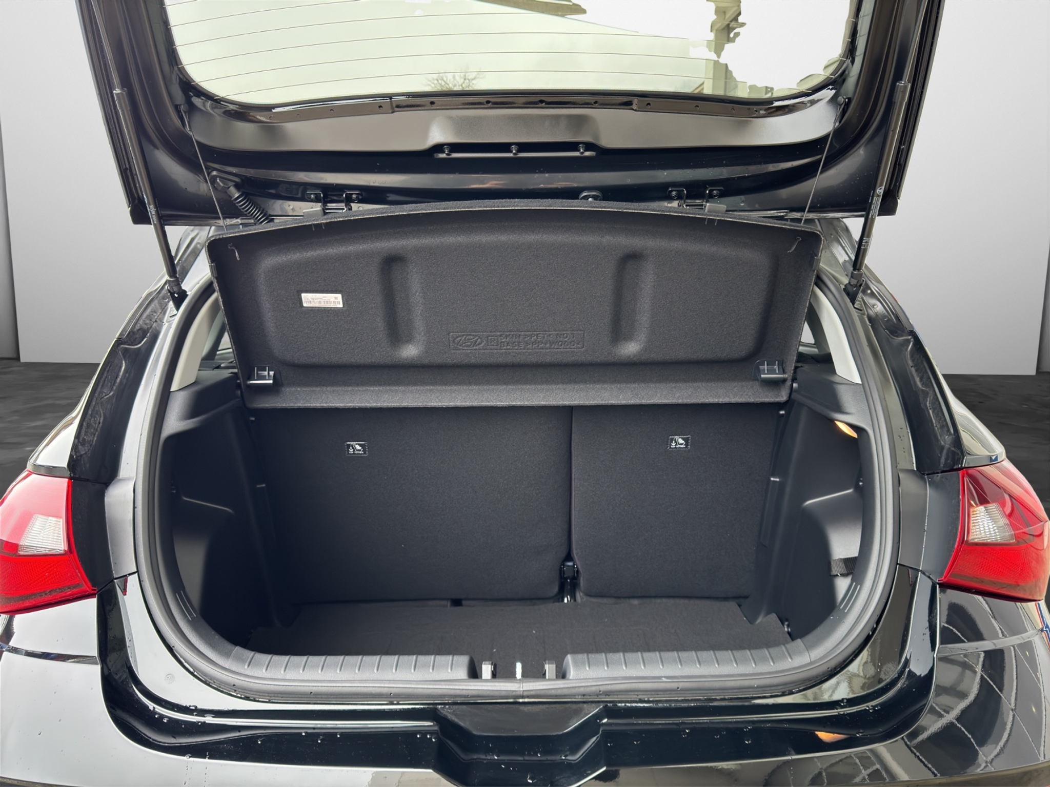 listing desktop thumbnail image 14