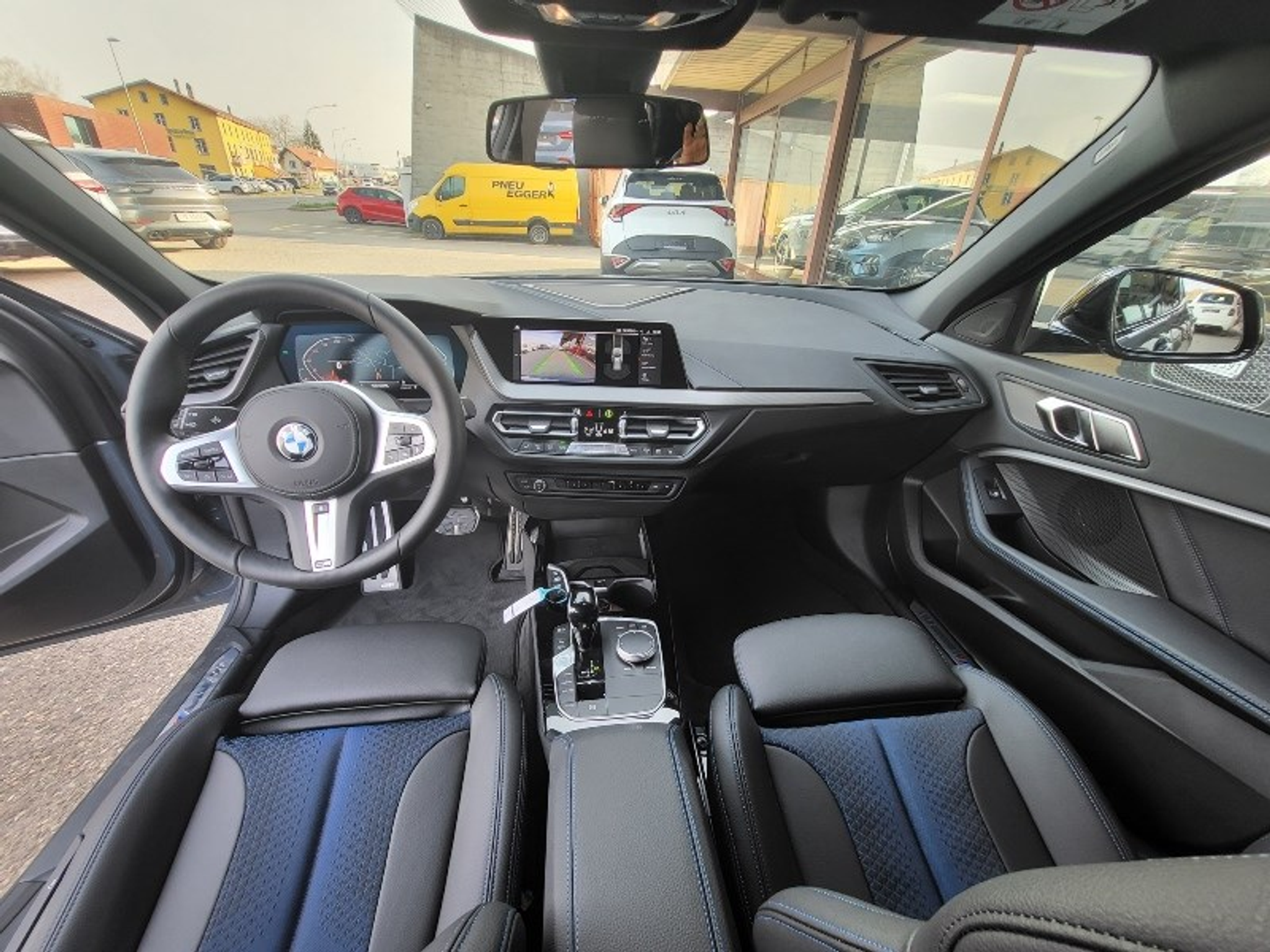 listing desktop thumbnail image 8