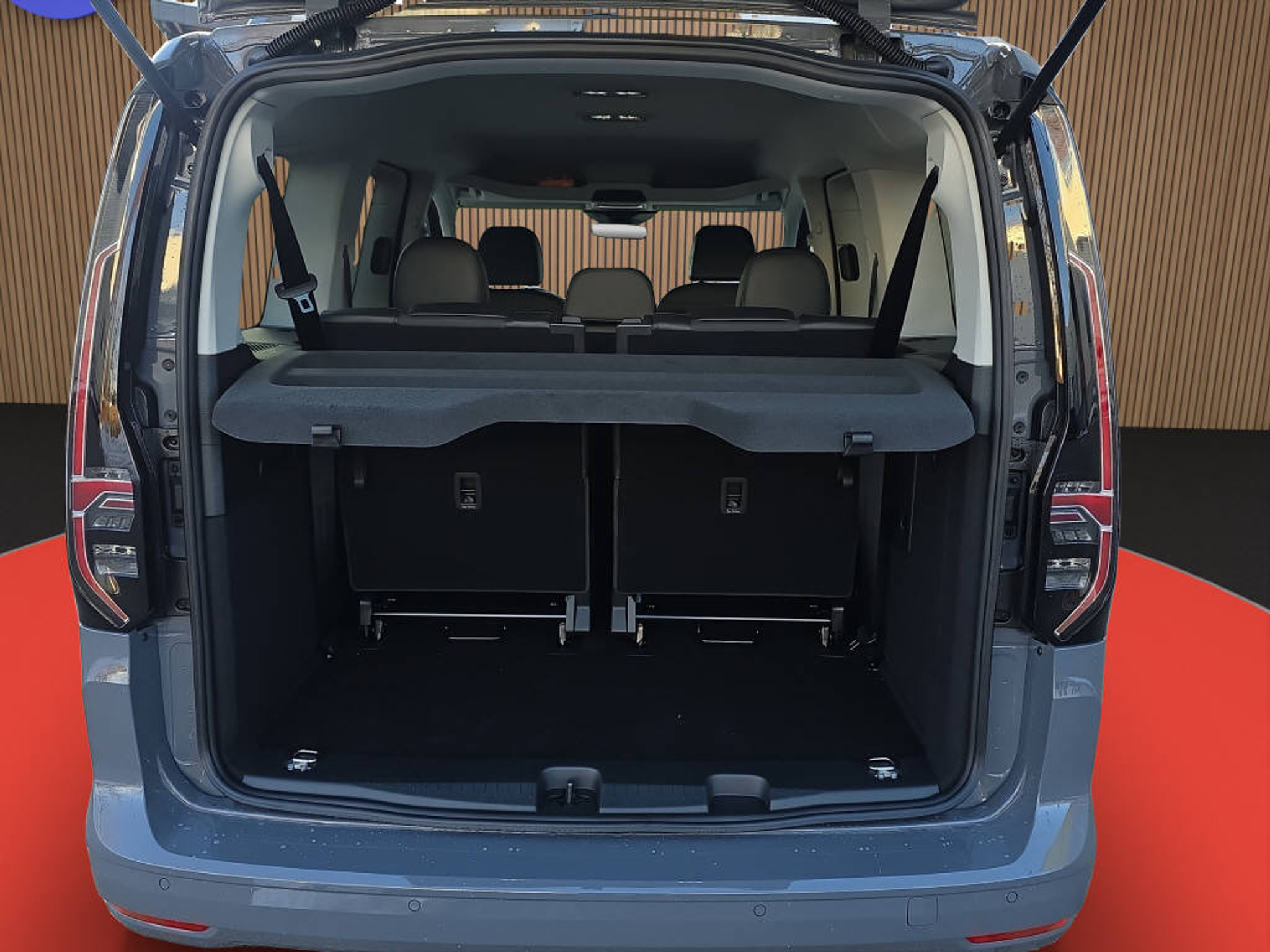 listing desktop thumbnail image 17