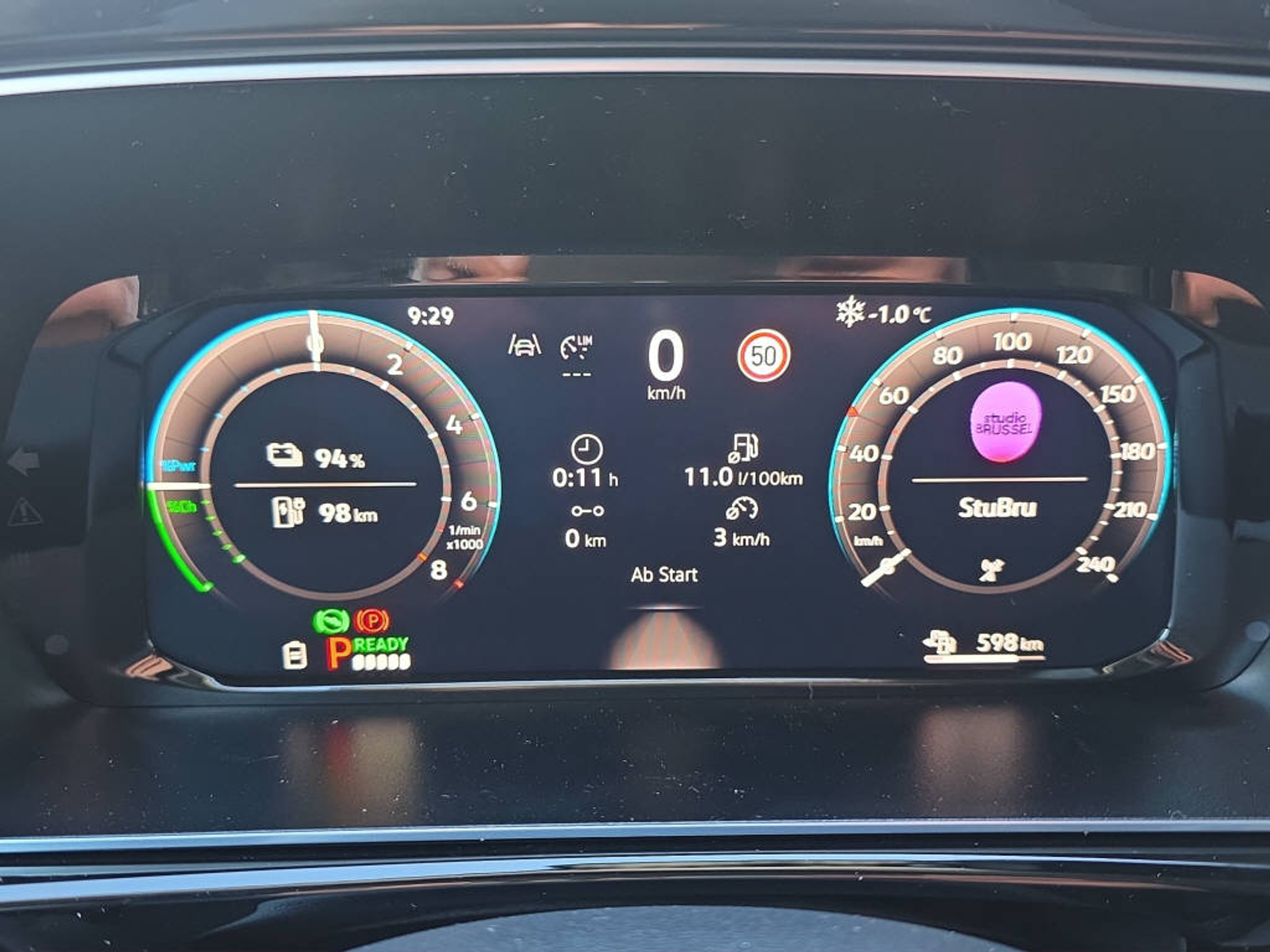 listing desktop thumbnail image 11