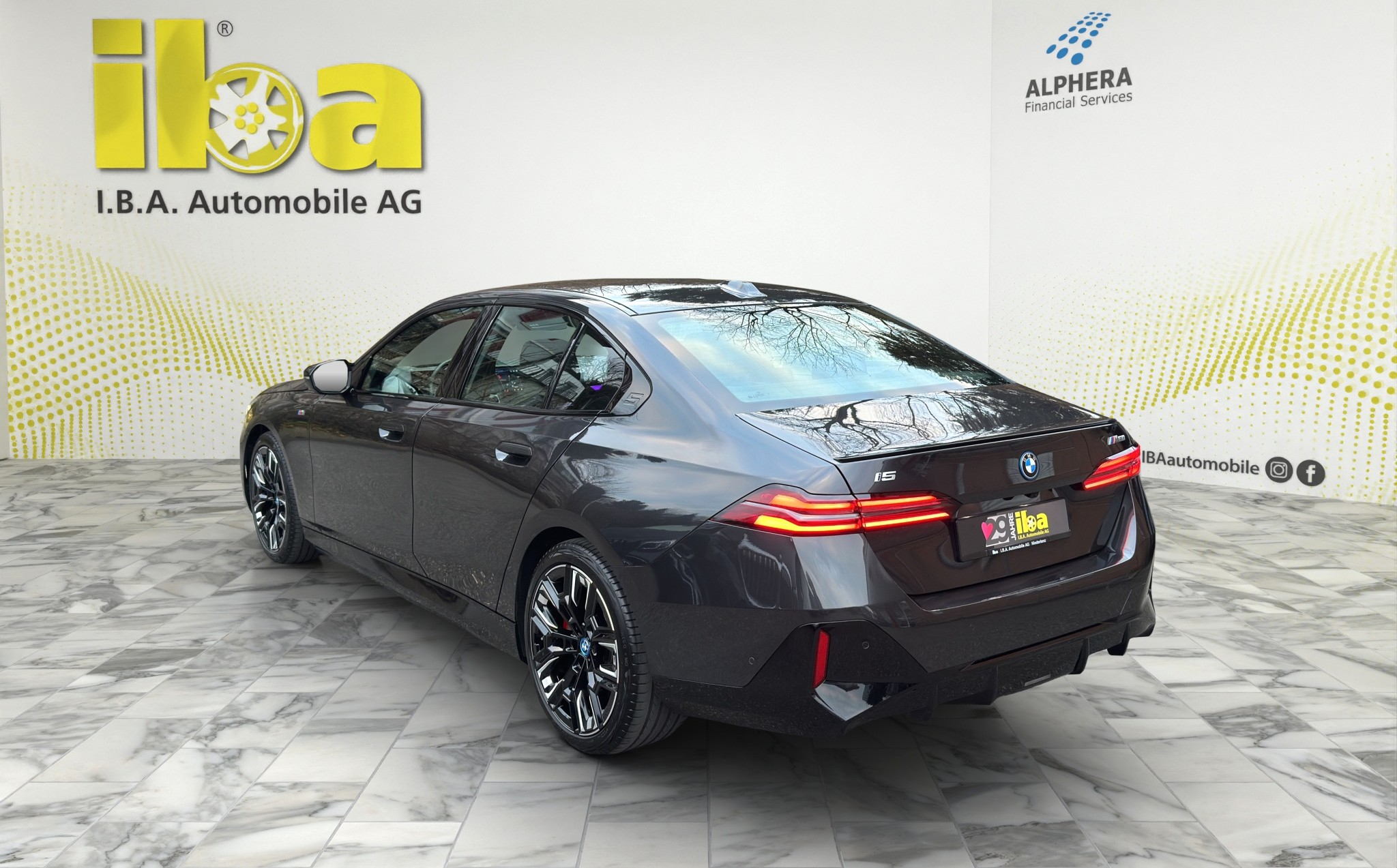 listing desktop thumbnail image 2