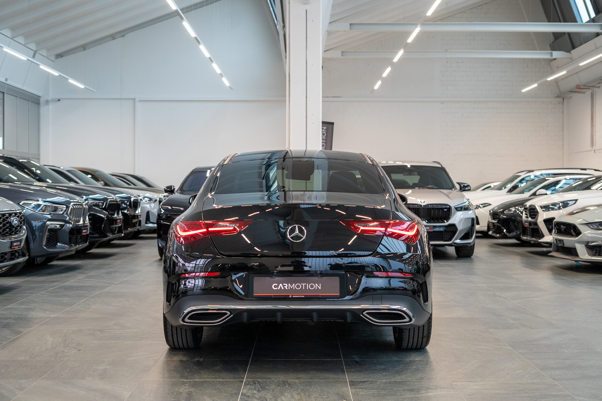 listing desktop thumbnail image 4