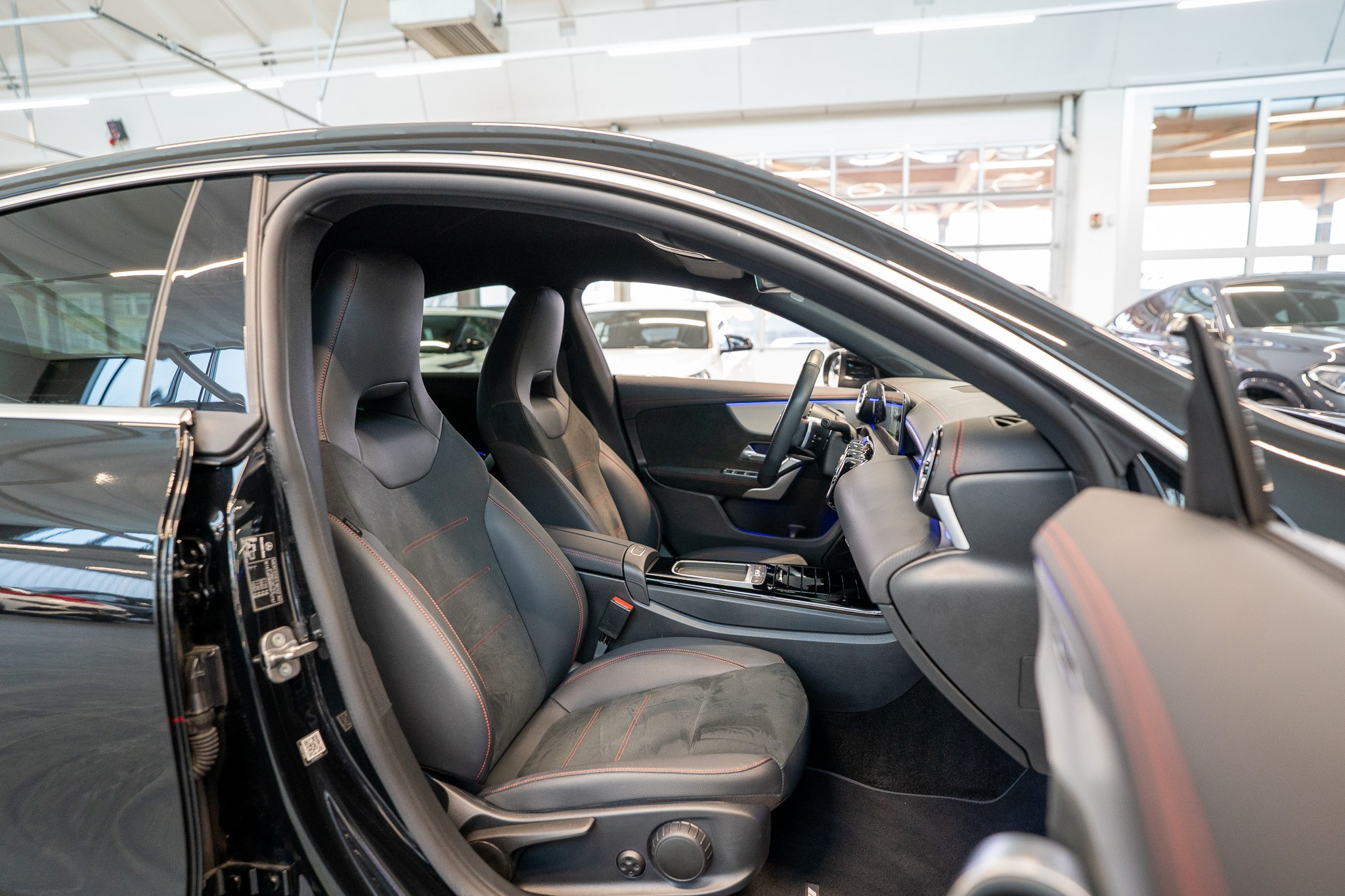 listing desktop thumbnail image 14