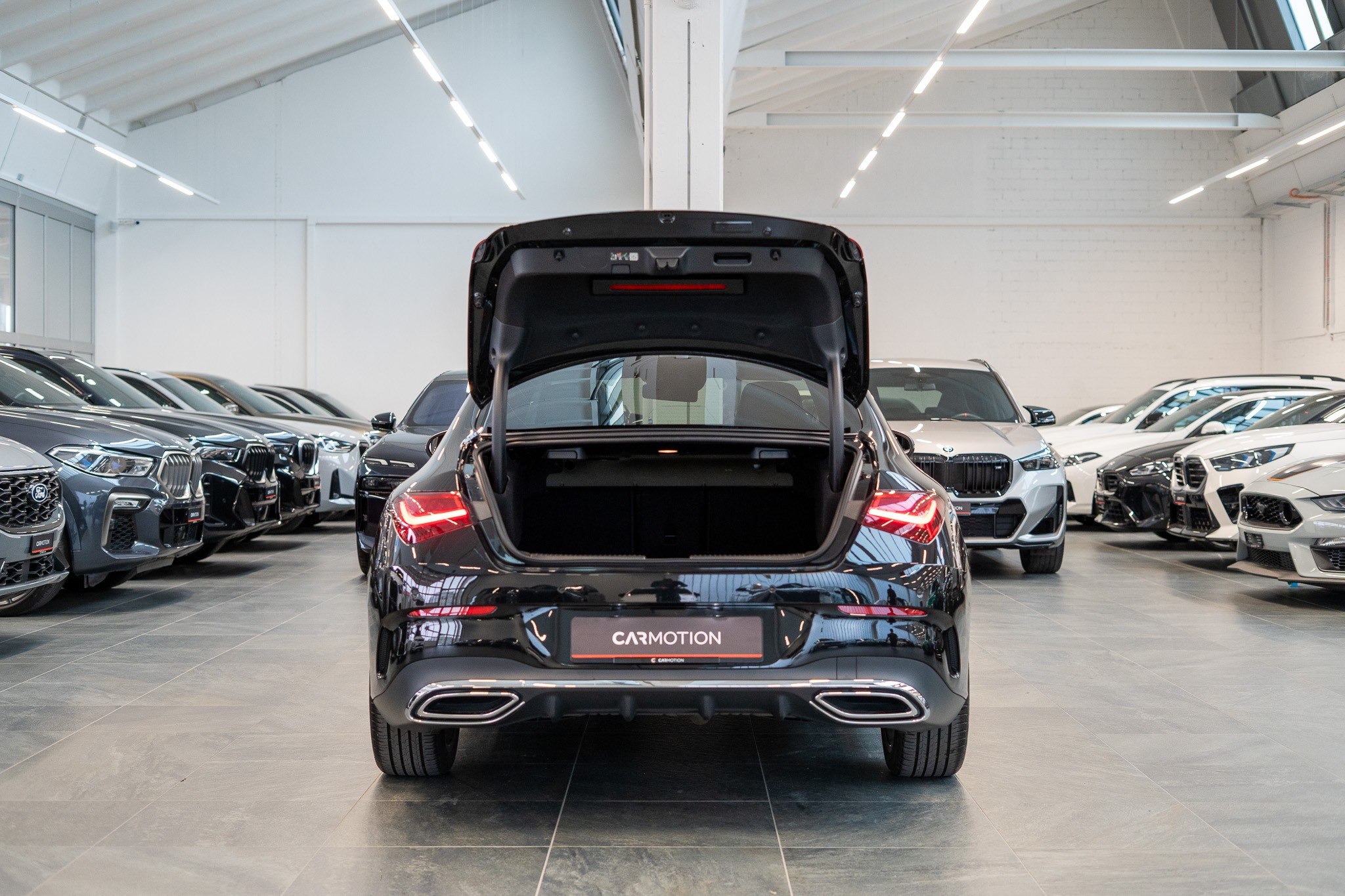 listing desktop thumbnail image 5