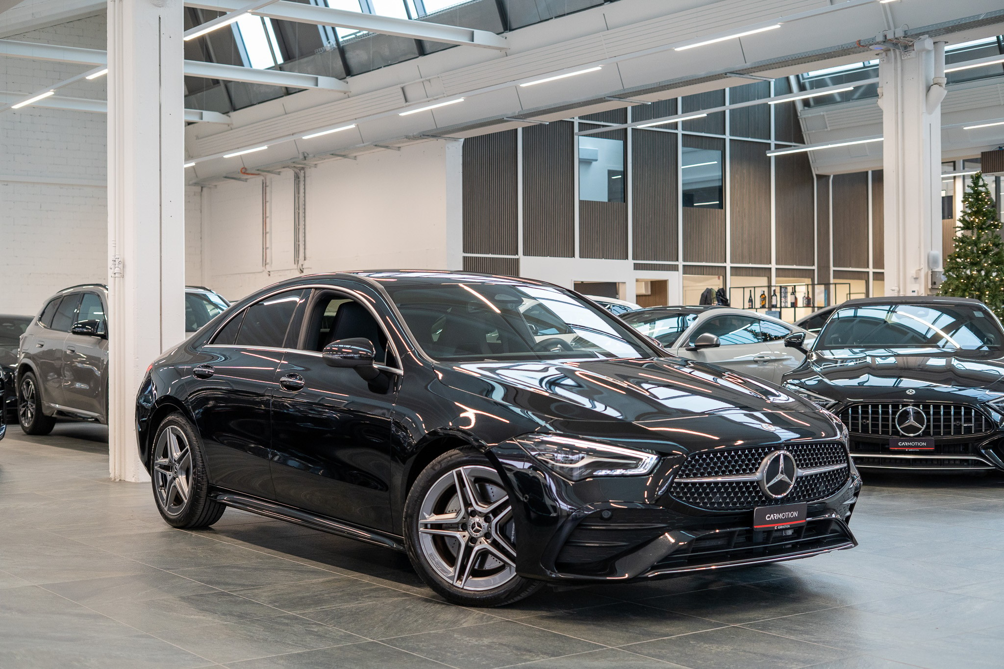 listing desktop thumbnail image 2