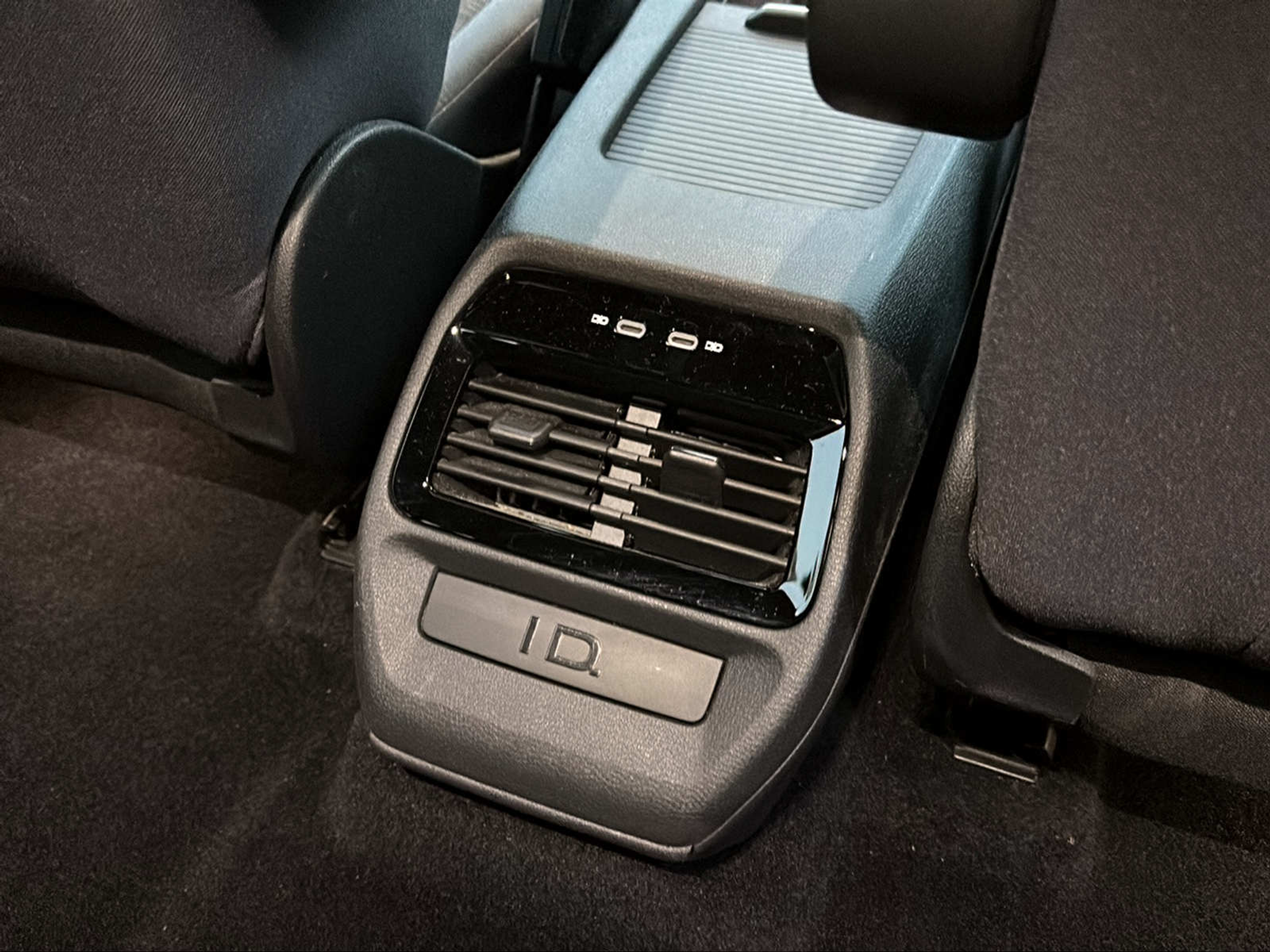 listing desktop thumbnail image 16