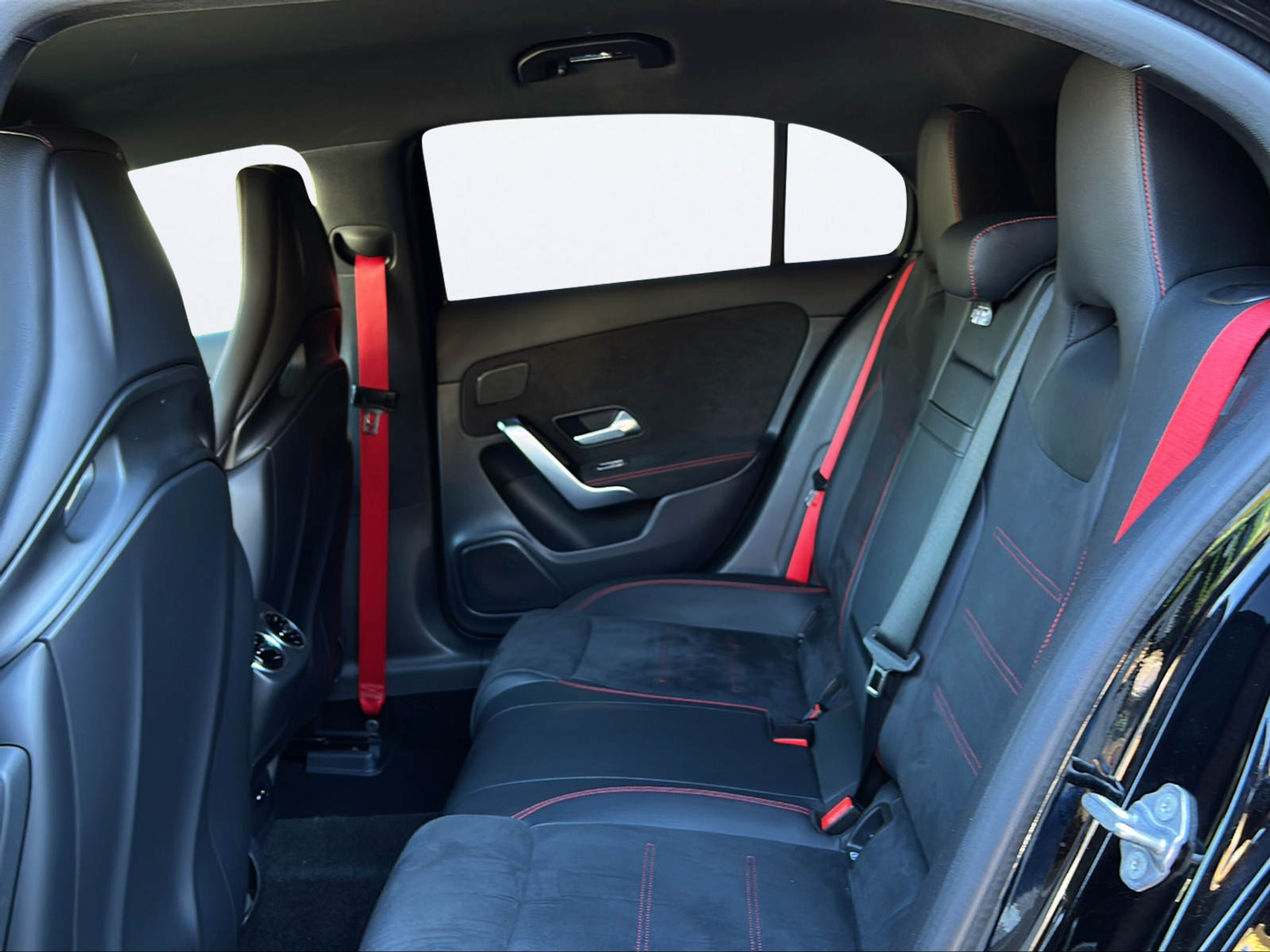 listing desktop thumbnail image 13