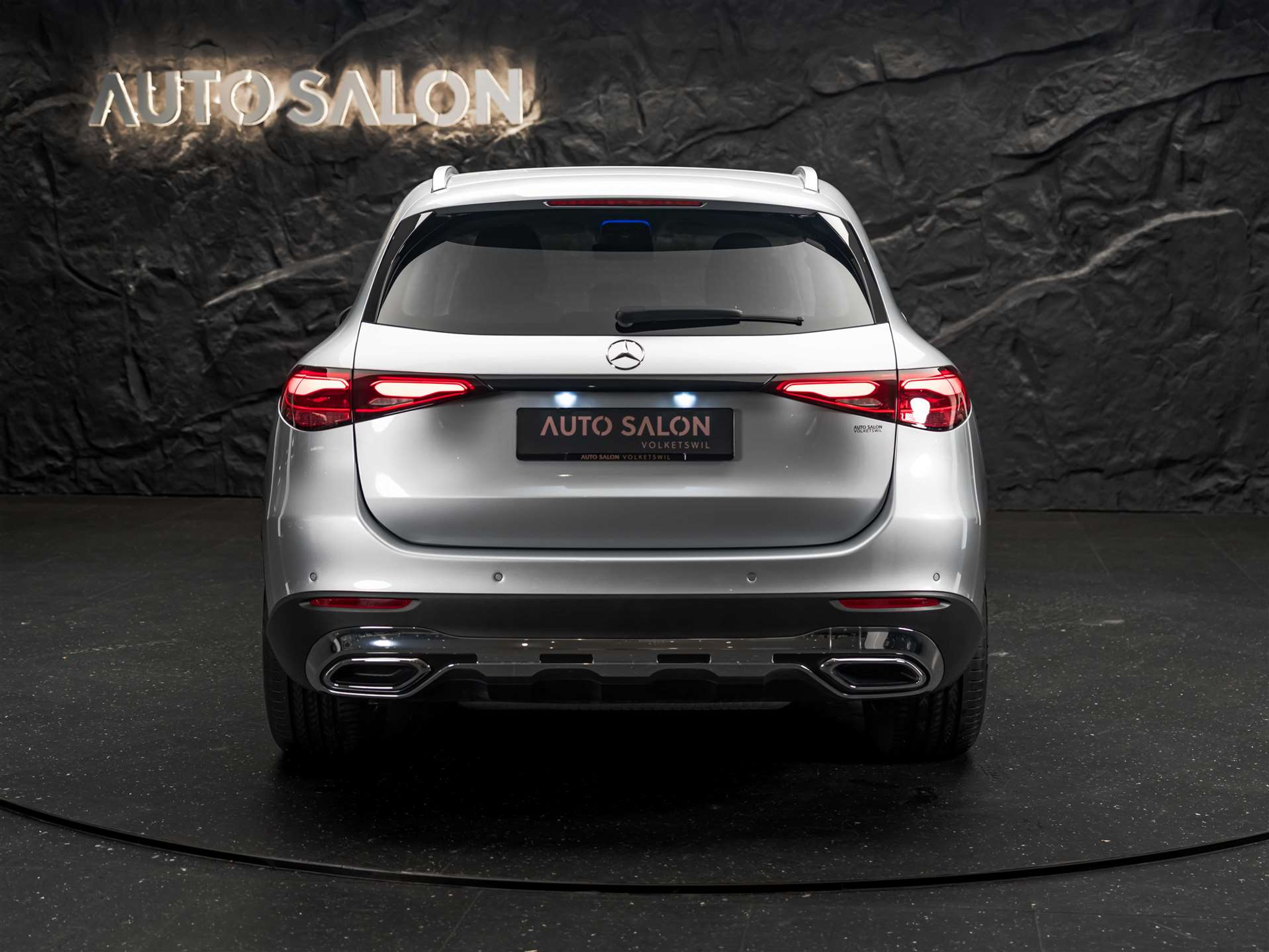 listing desktop thumbnail image 4