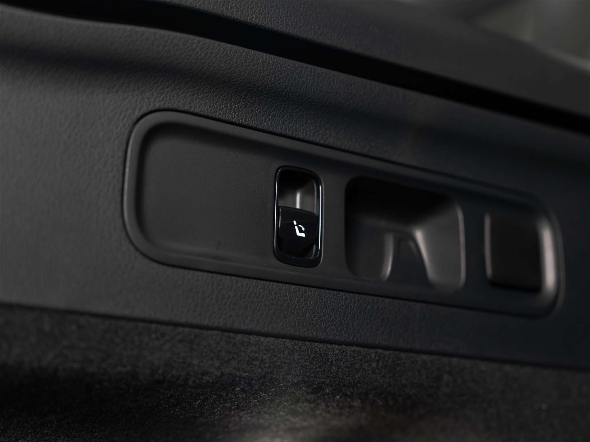 listing desktop thumbnail image 47