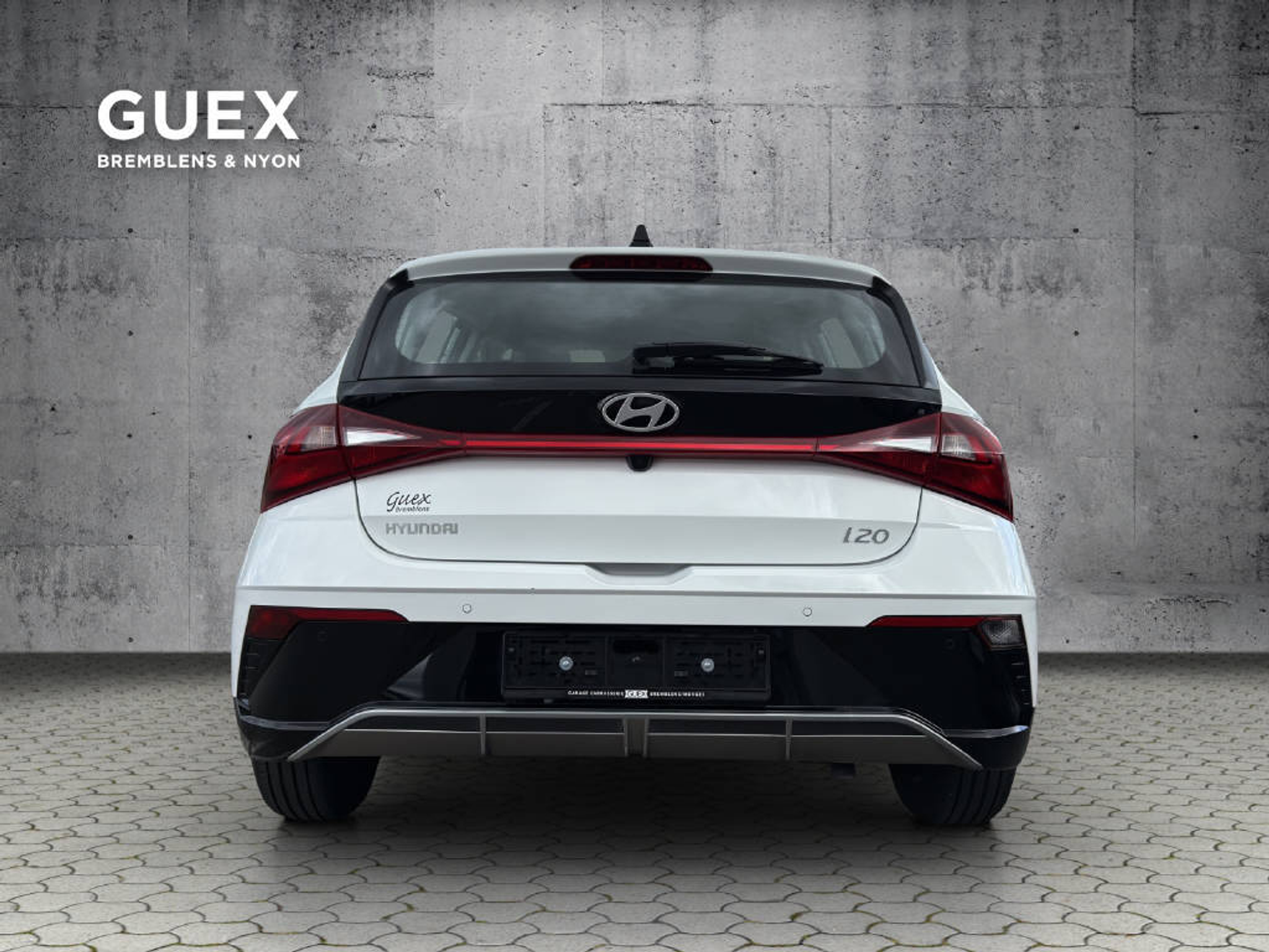 listing desktop thumbnail image 3