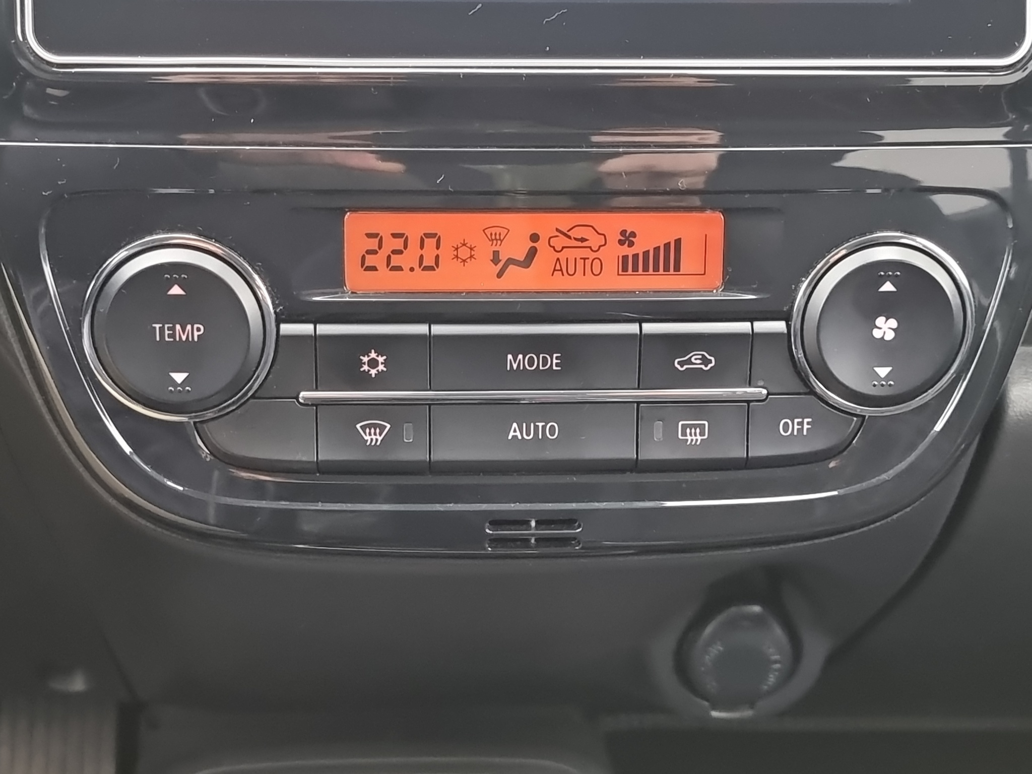 listing desktop thumbnail image 10