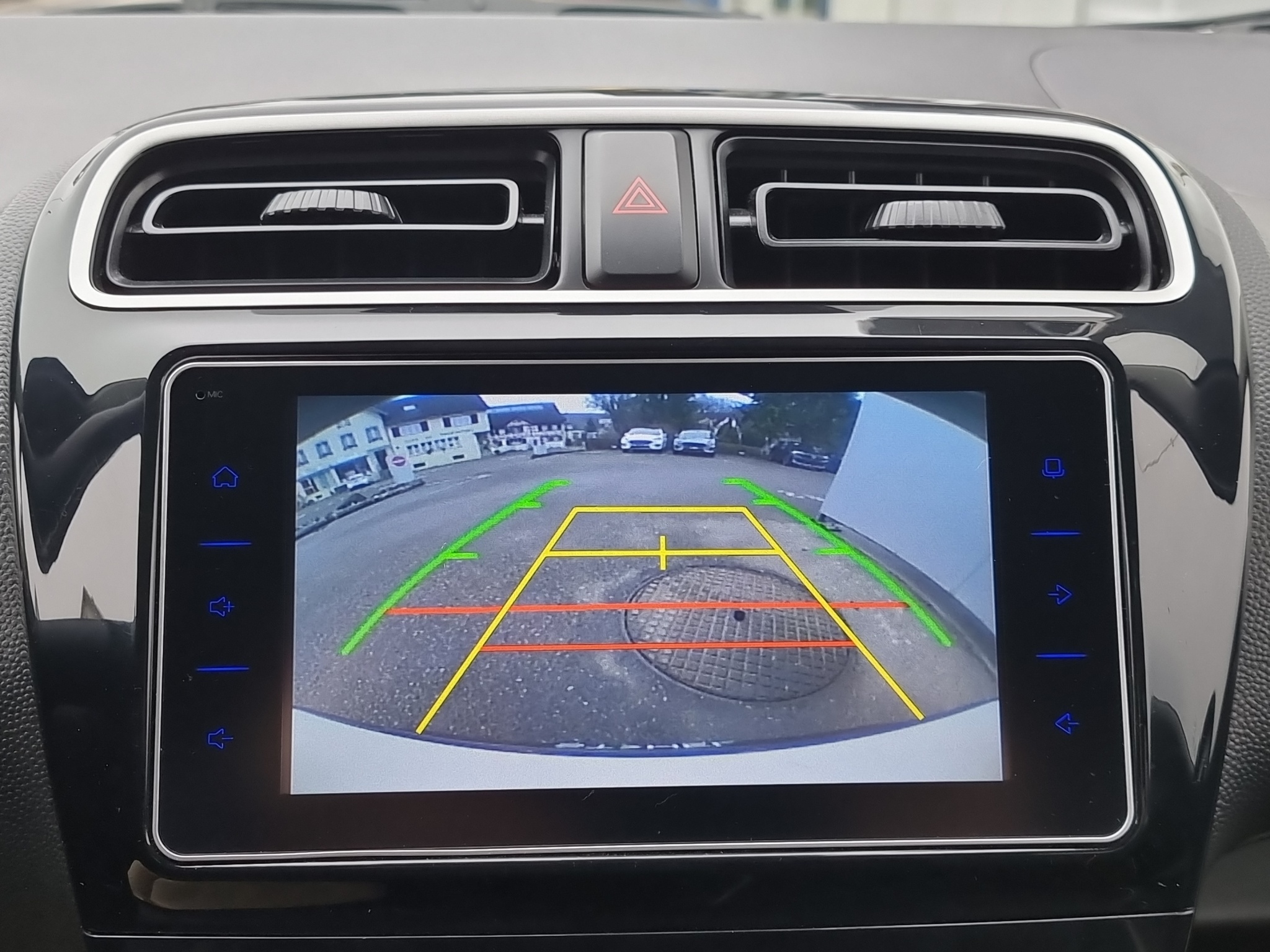 listing desktop thumbnail image 9