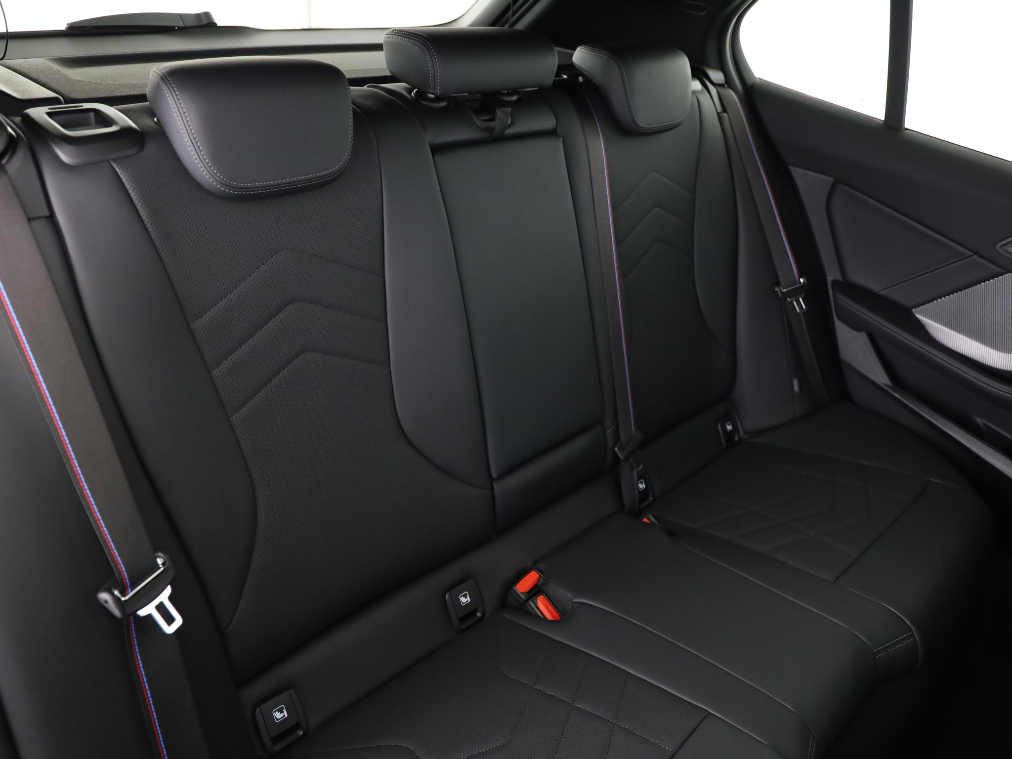 listing desktop thumbnail image 14