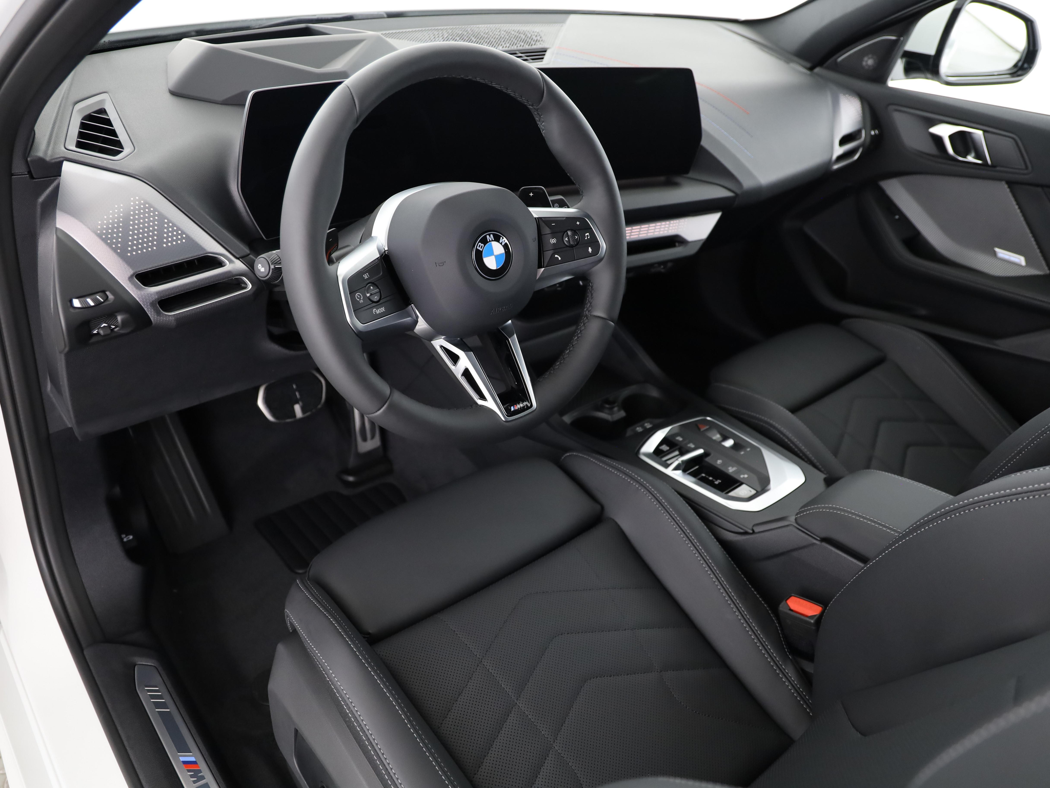 listing desktop thumbnail image 11