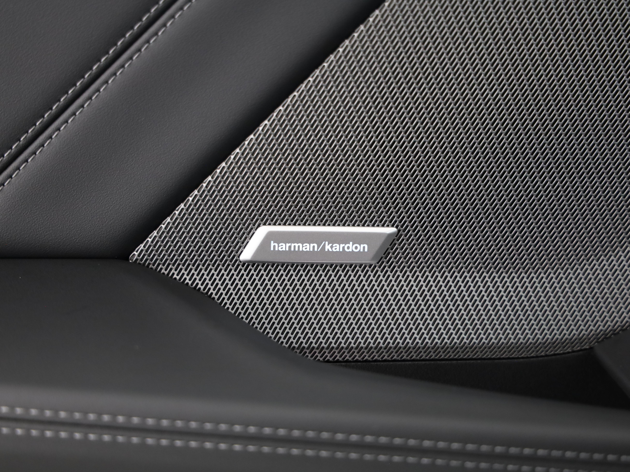 listing desktop thumbnail image 20