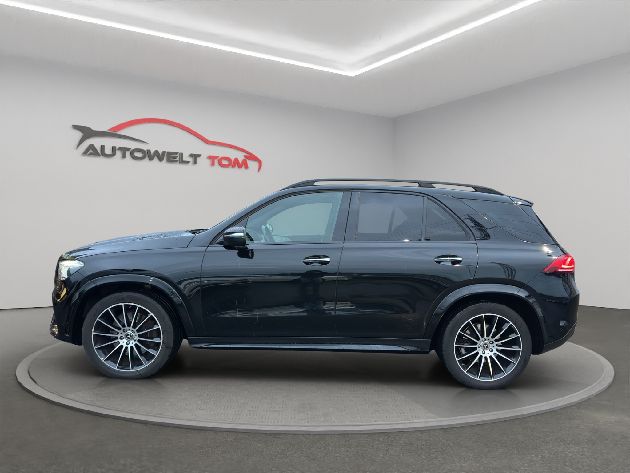 listing desktop thumbnail image 1