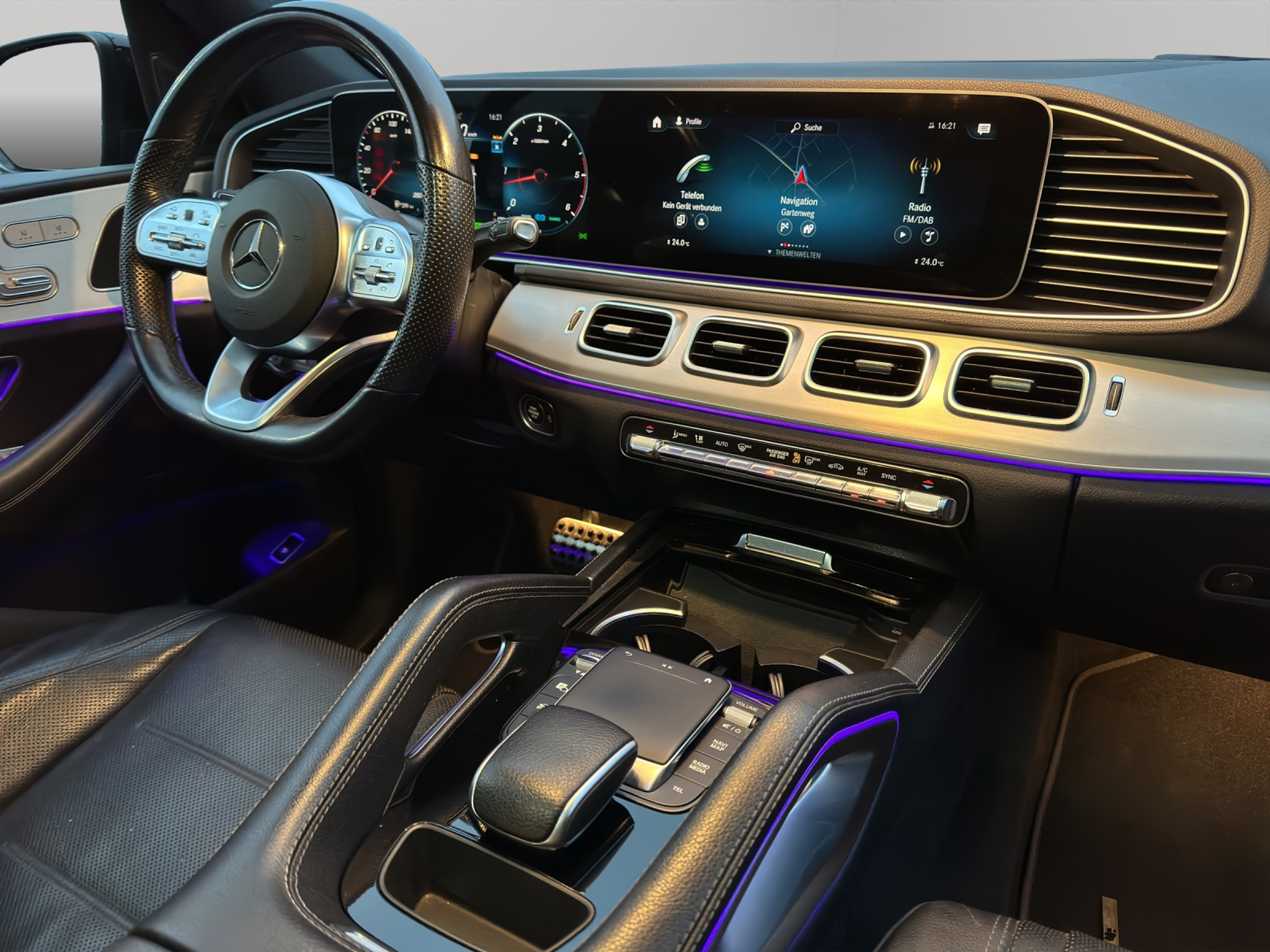 listing desktop thumbnail image 11