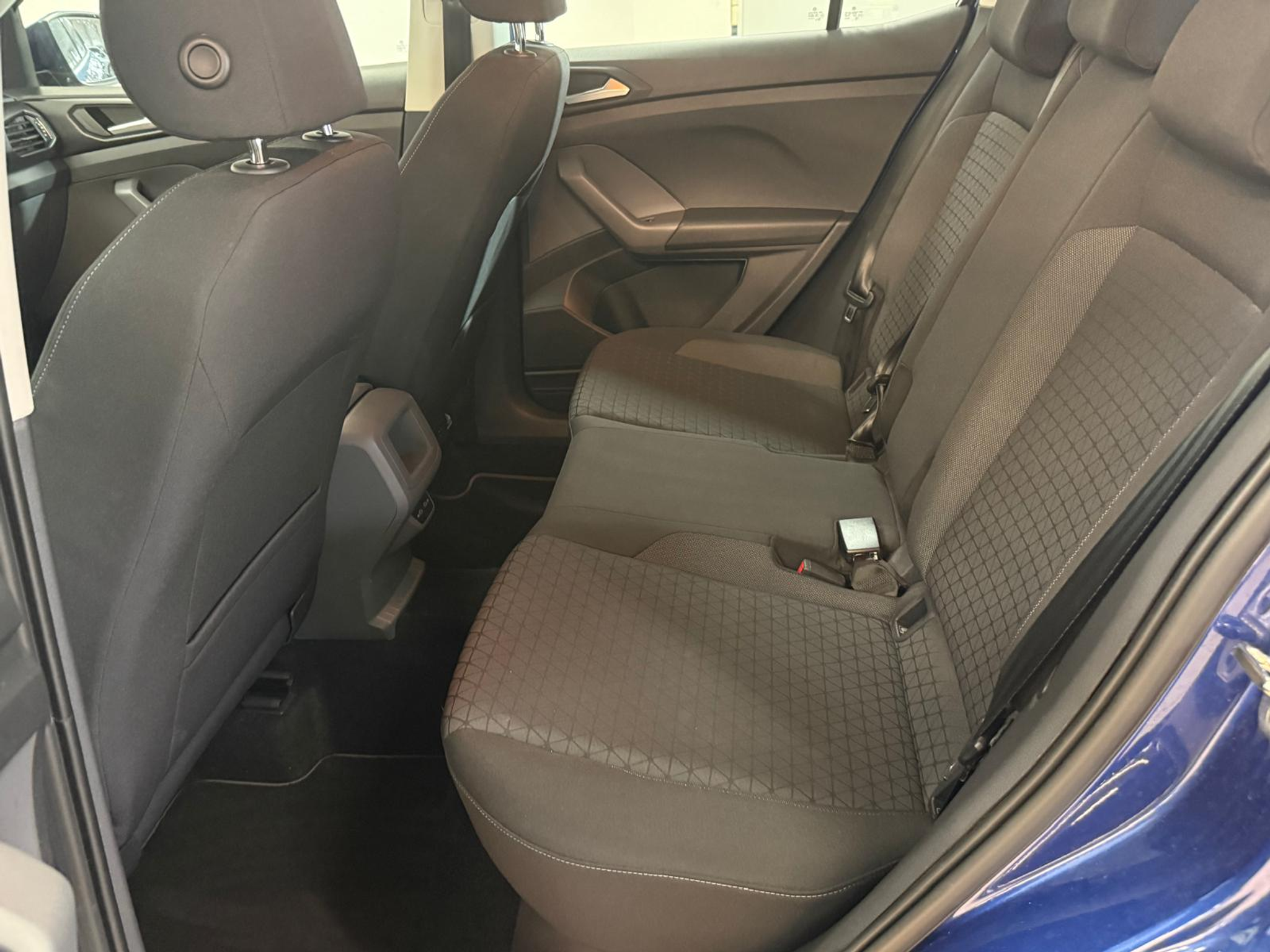 listing desktop thumbnail image 9