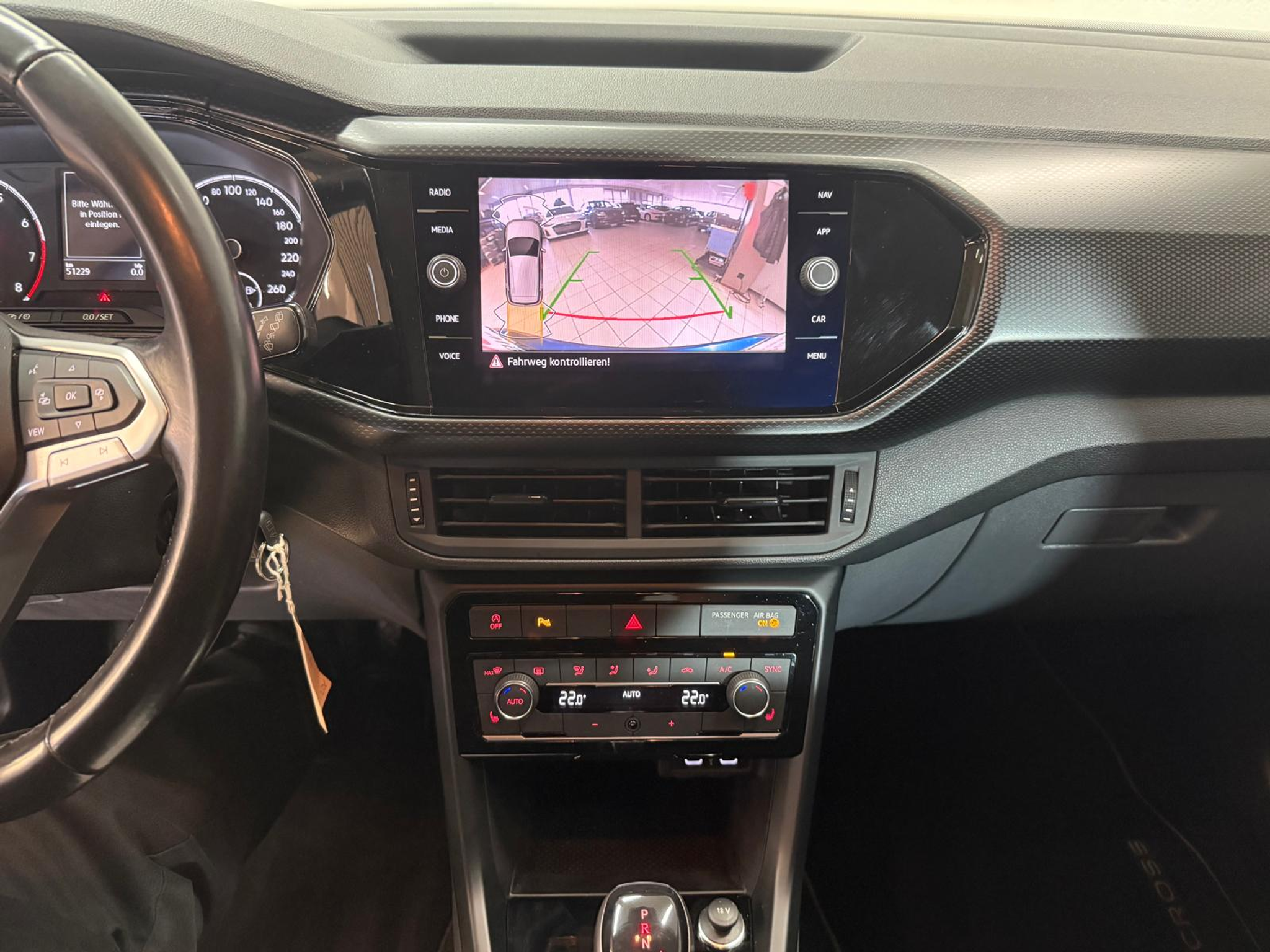 listing desktop thumbnail image 12