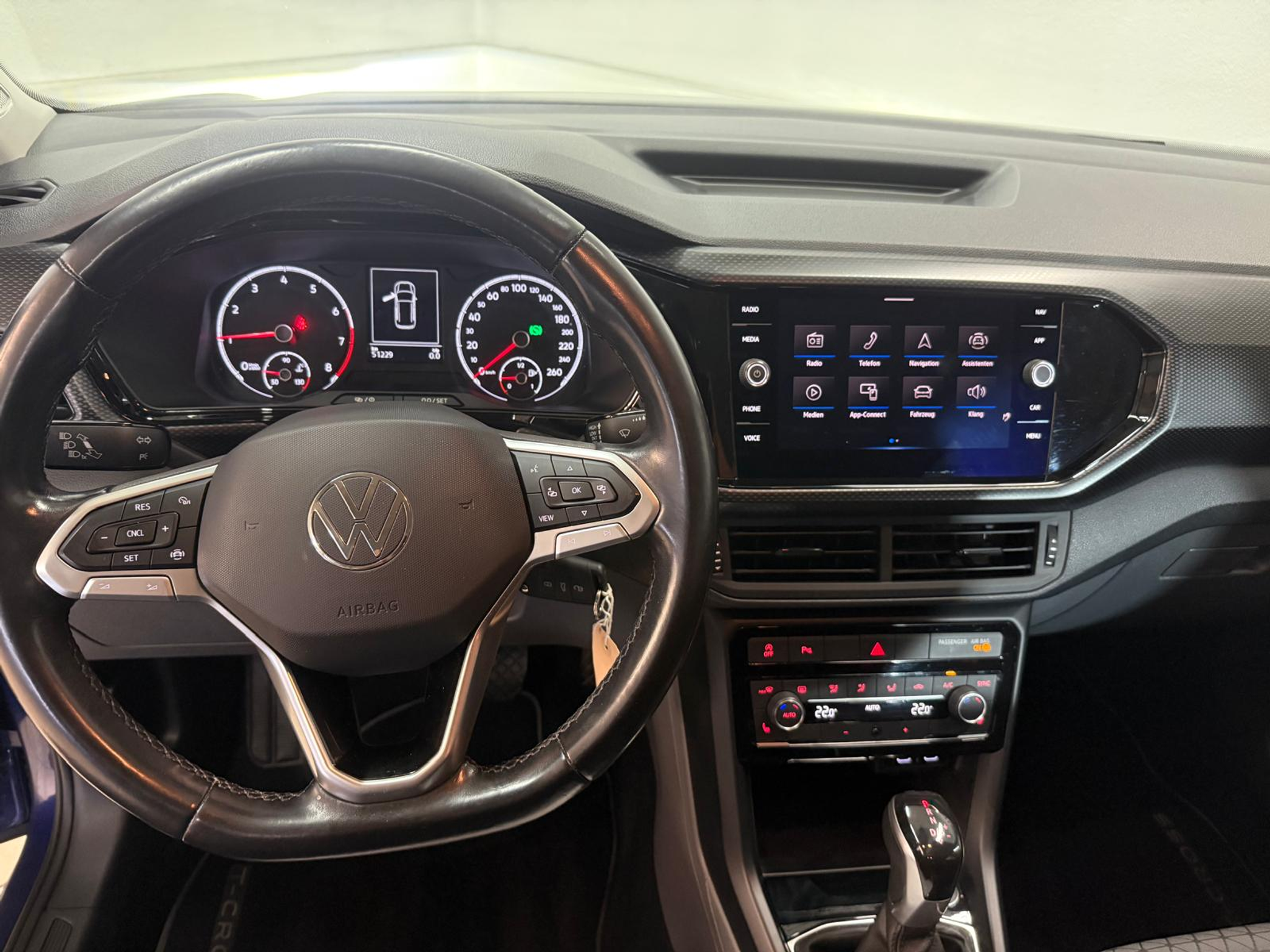 listing desktop thumbnail image 6