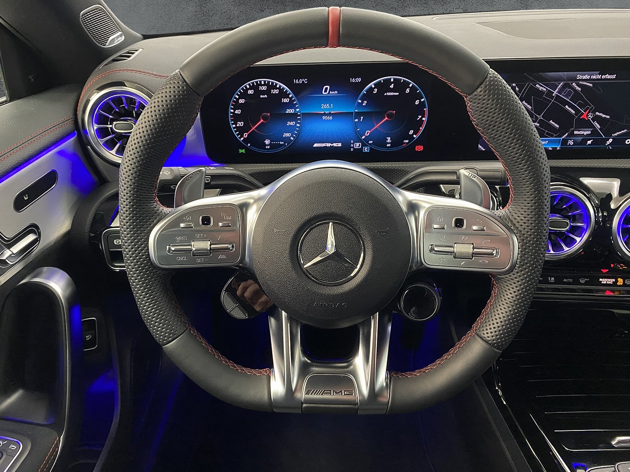 listing desktop thumbnail image 11