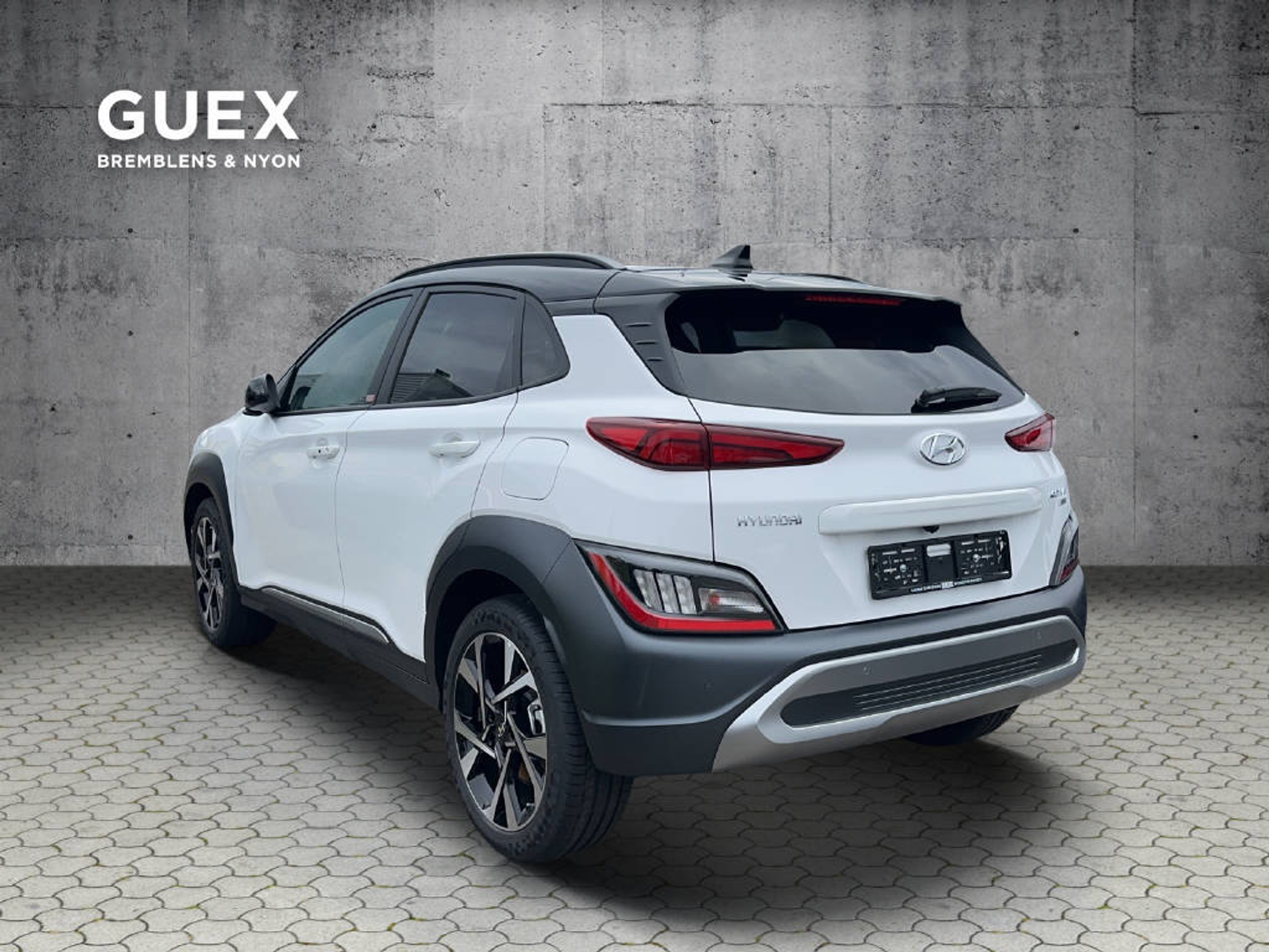 listing desktop thumbnail image 2