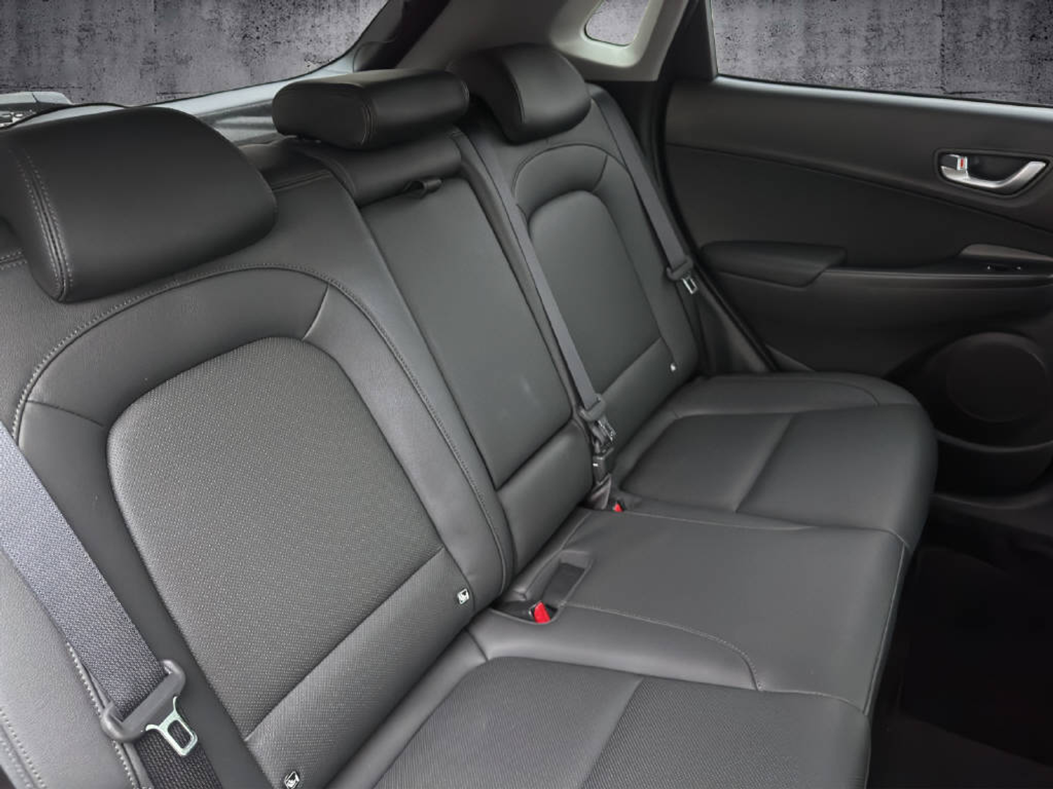 listing desktop thumbnail image 12